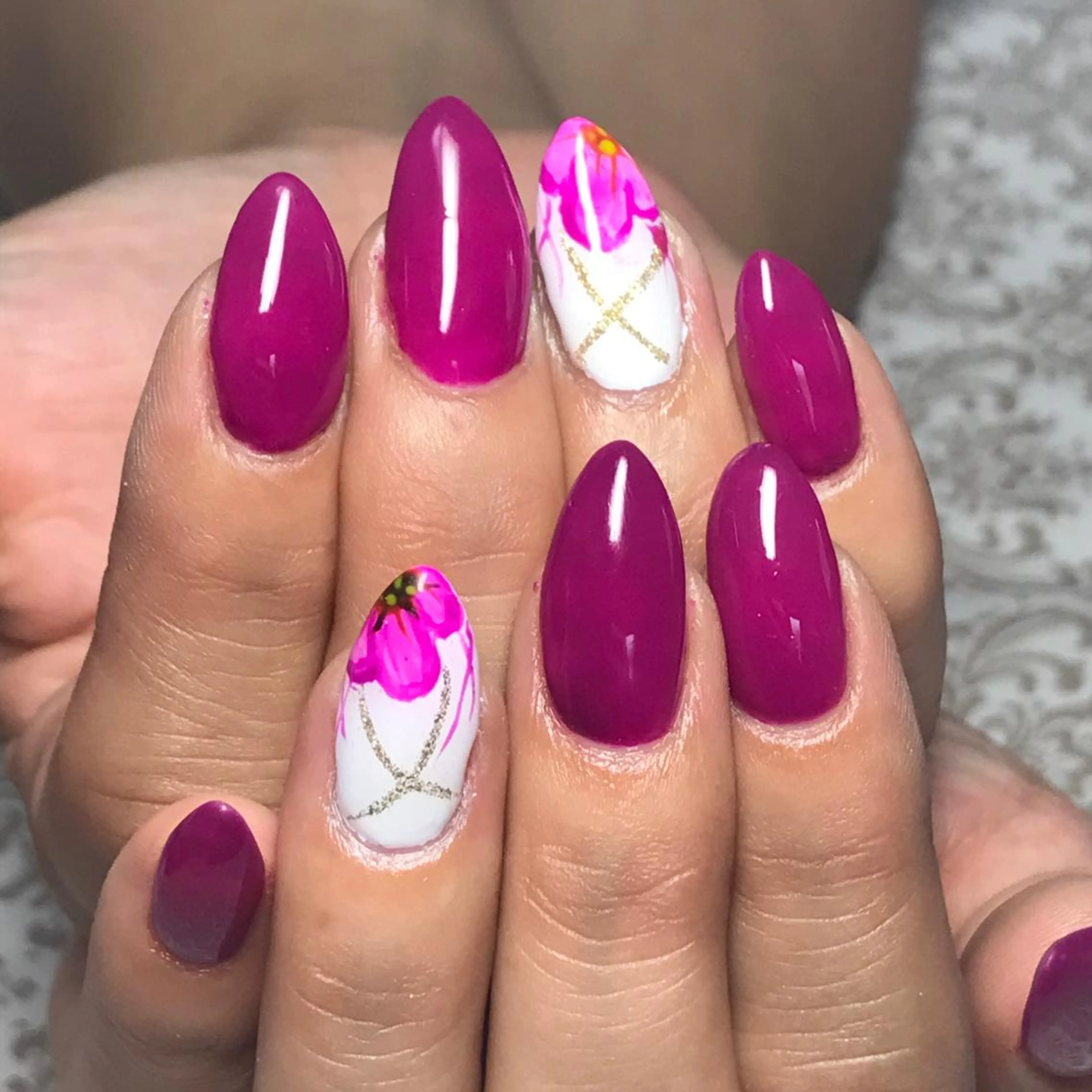 ネイル ボルドー パープル COCO+所属・COCO +のエステ・リラクイメージ