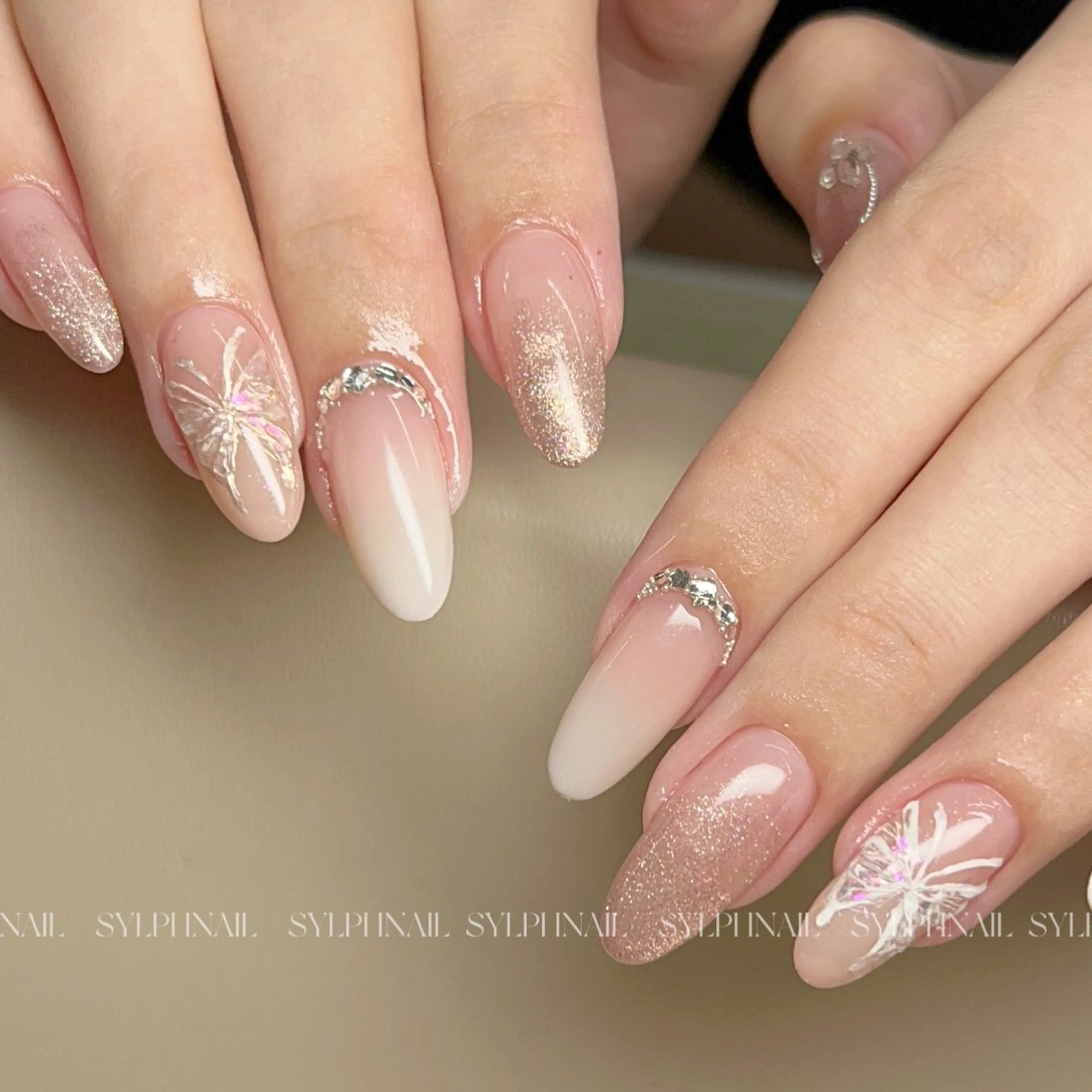 ネイル Trend Nail シルフのネイルデザイン