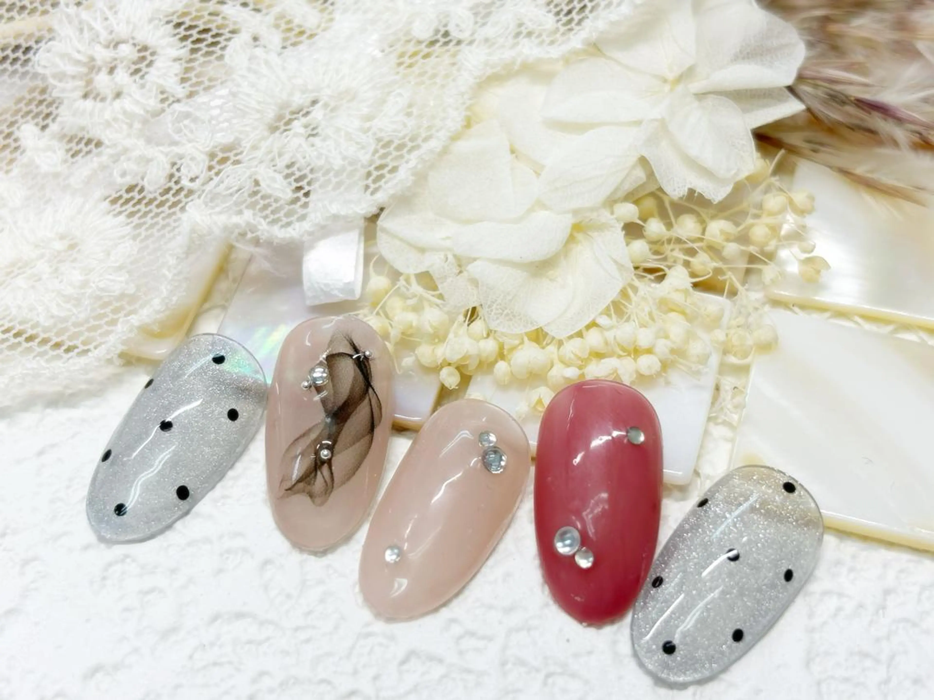 ネイル チークネイル 長さ出し フレンチネイル ジェルネイル ガラスフレンチ ハンドネイル リラネイル Aikenのネイルデザイン