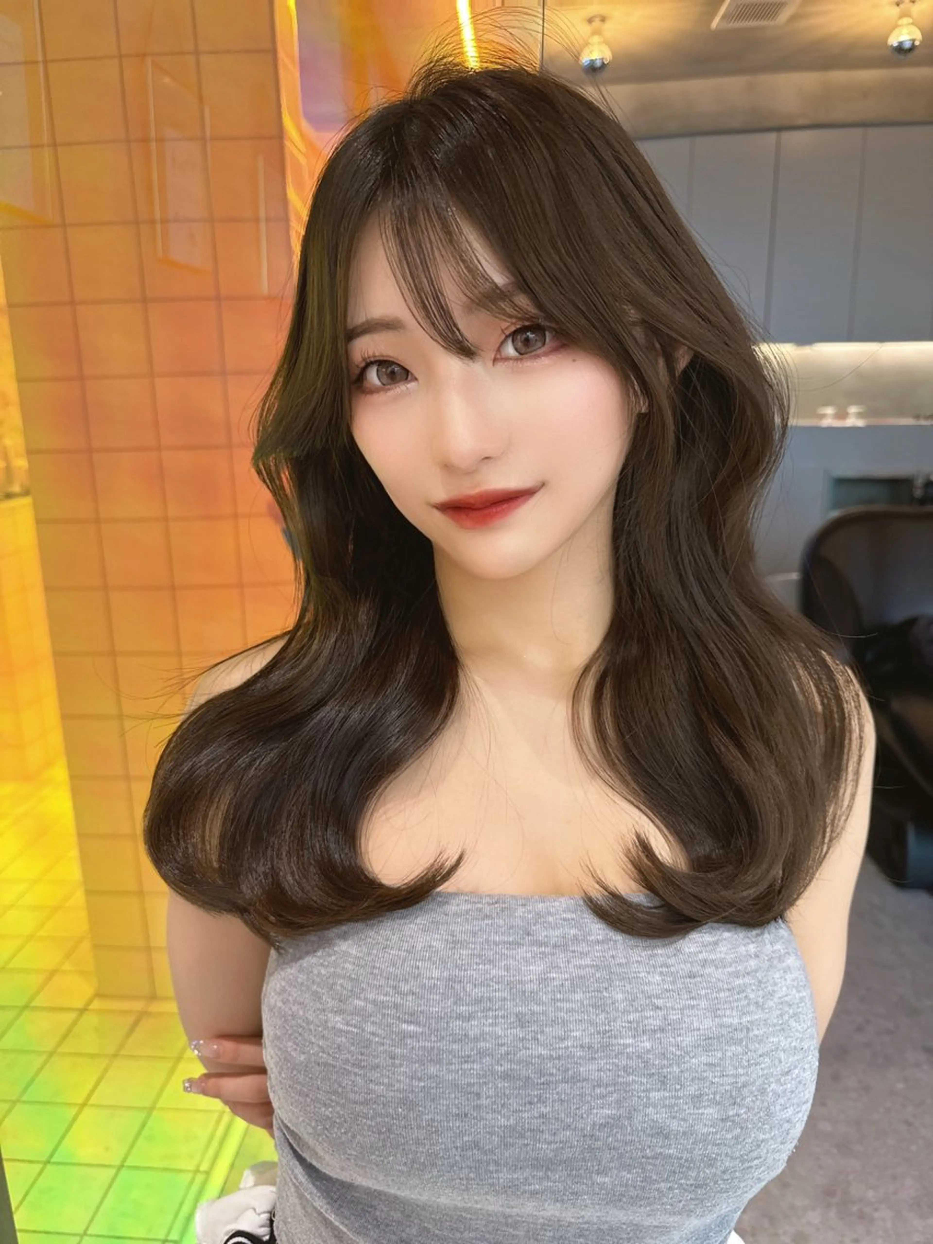 ロング くびれヘア 韓国風ヘア サイドバング 小顔カット カット ヘアカラー MASHU韓国ヘア/ レイヤー/透明感カラのヘアスタイル