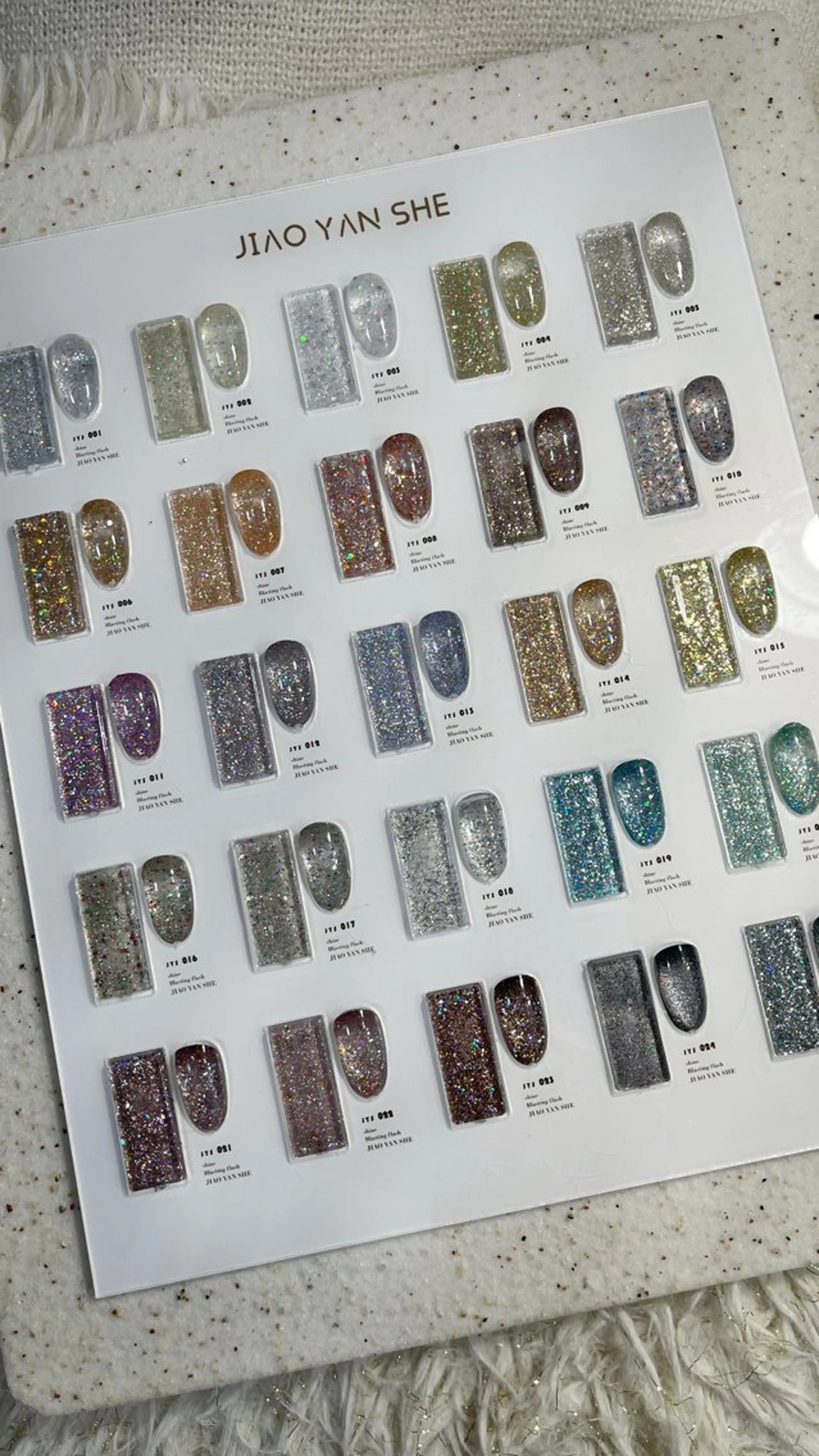 ネイル Azel nail 伊野麗のネイルデザイン