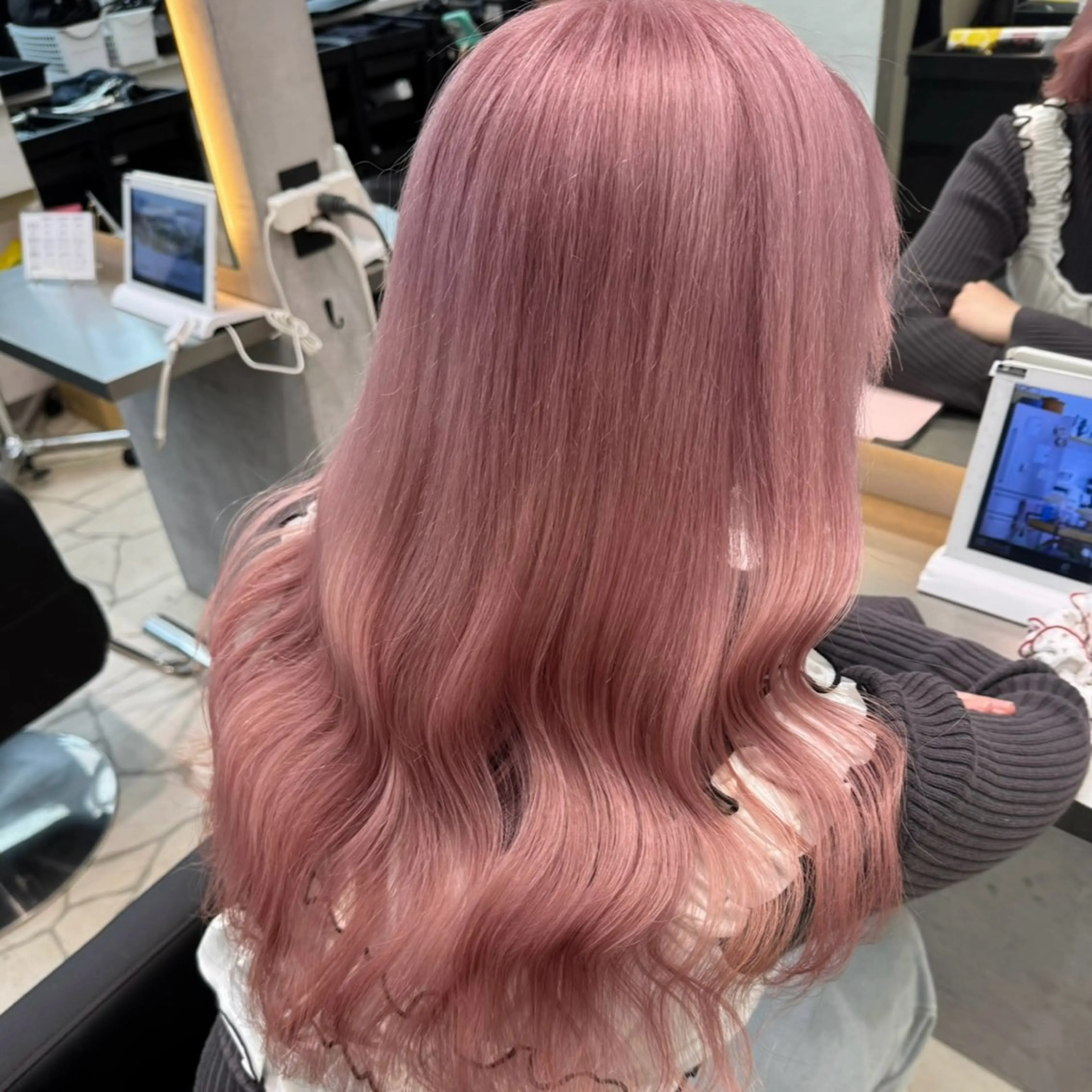 ロング カラー ブリーチ ピンクカラー ホワイトピンク カット ヘアカラー エクステ/ハイトーン /透明感/KENTAのヘアスタイル