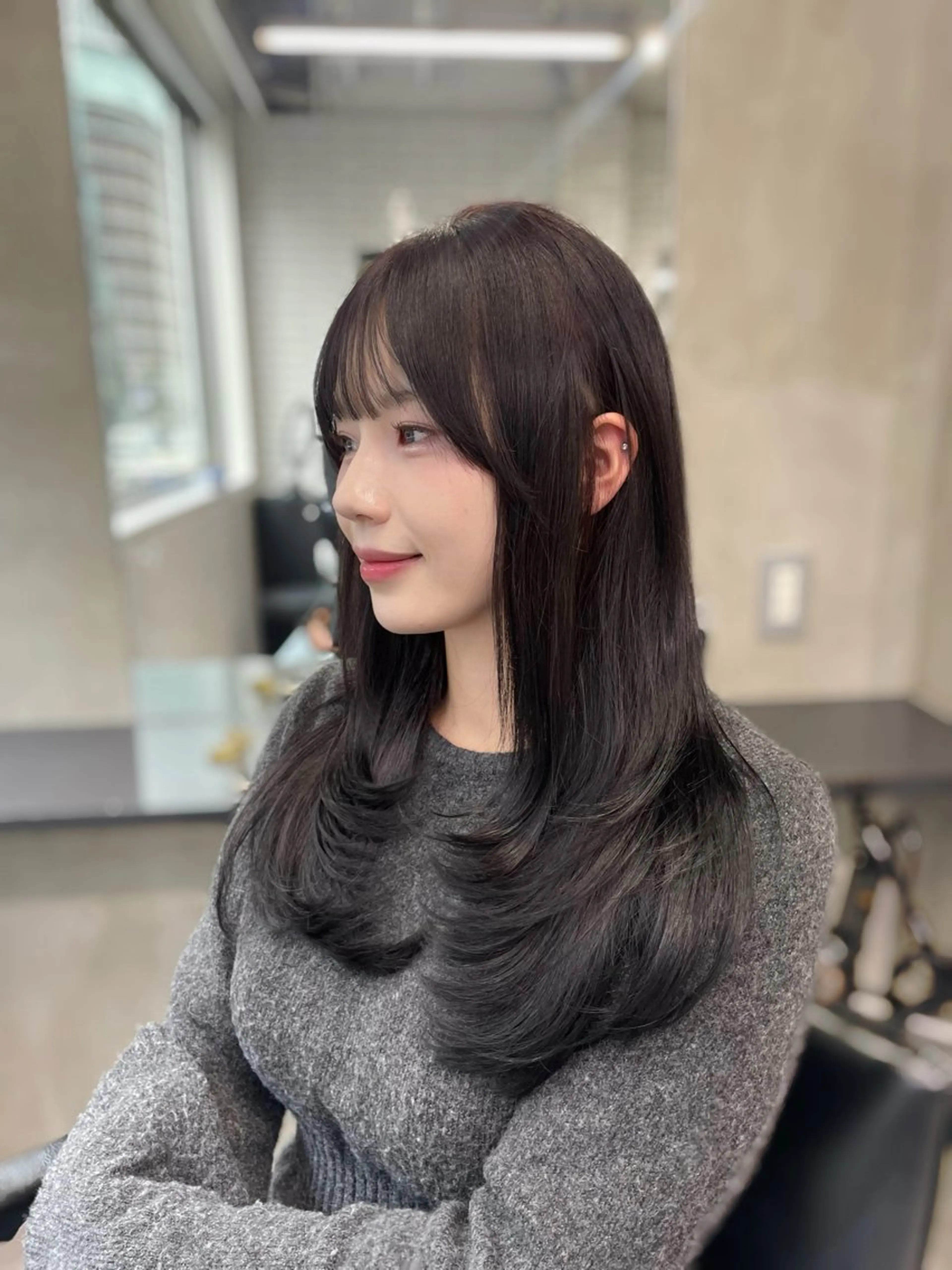 ロング カラー ワンホンレイヤー 福岡天神RAIRAのヘアスタイル