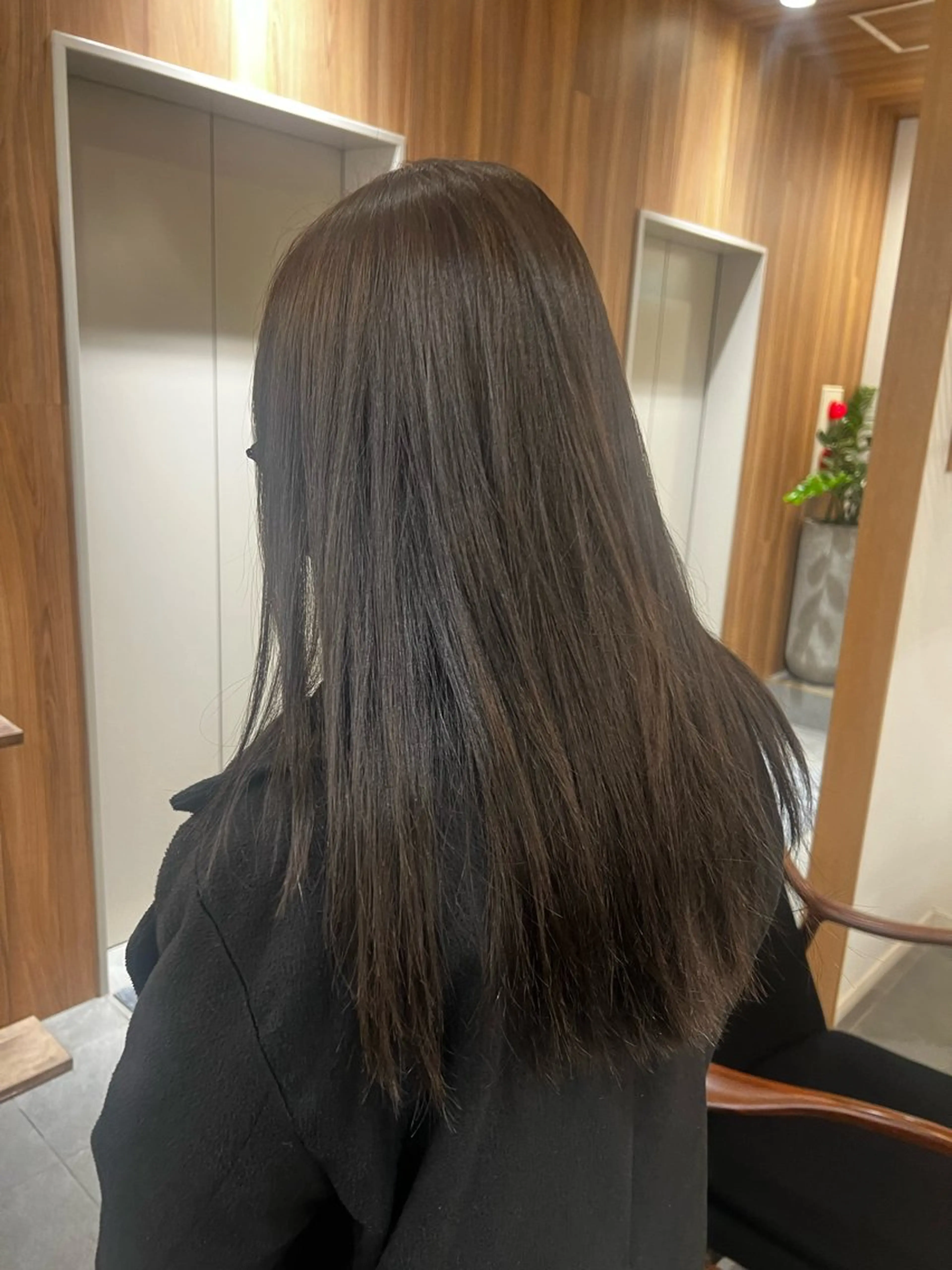 ミディアム カラー 透明感カラー トーンアップ🦢 ユメのヘアスタイル