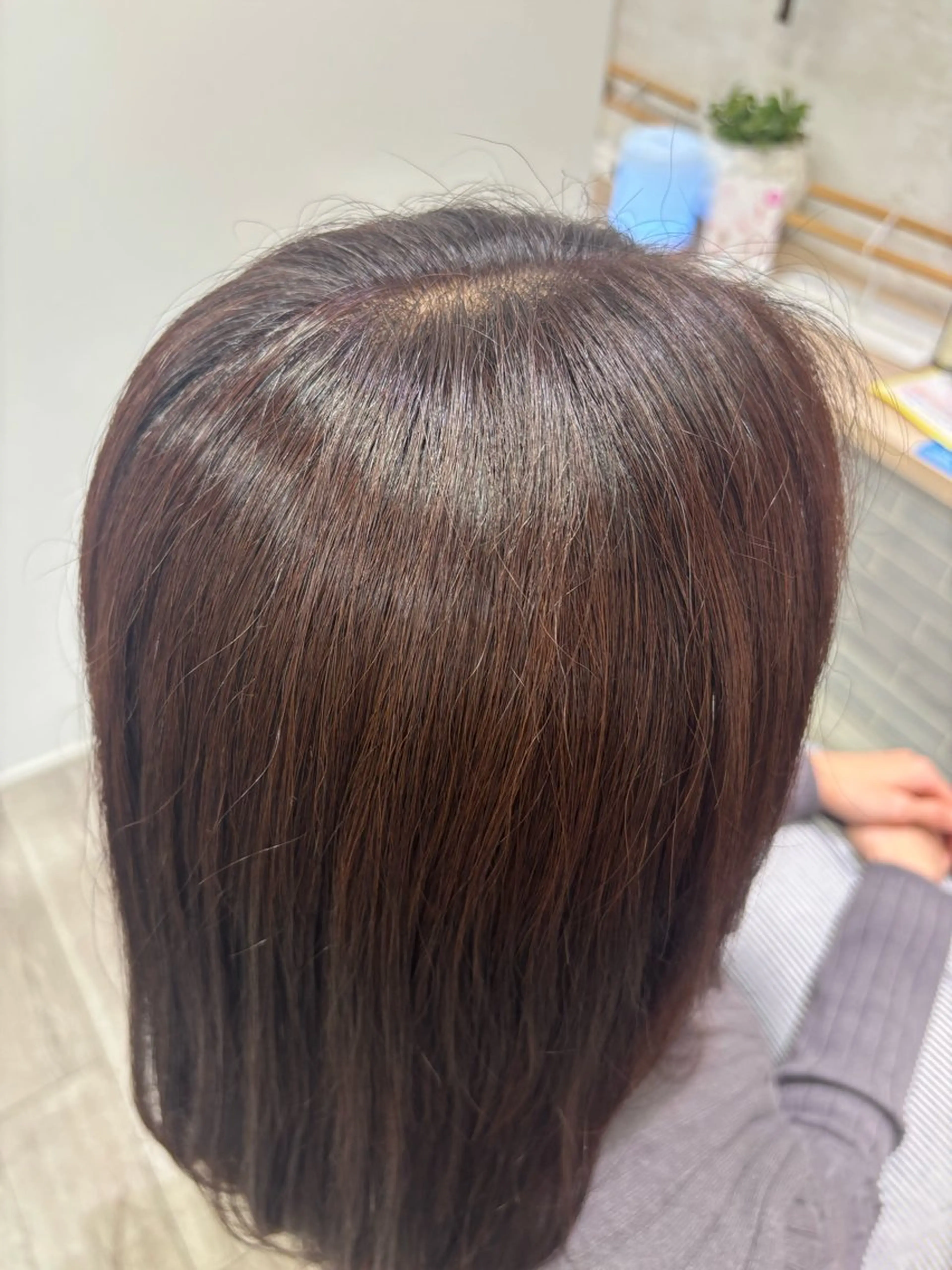 セミロング カラー 顔周りカット レイヤーカット カット ヘアカラー トリートメント SUNNYSIDE所属・カラー特化/縮毛矯正 /ベッドスパ/マナミのヘアスタイル