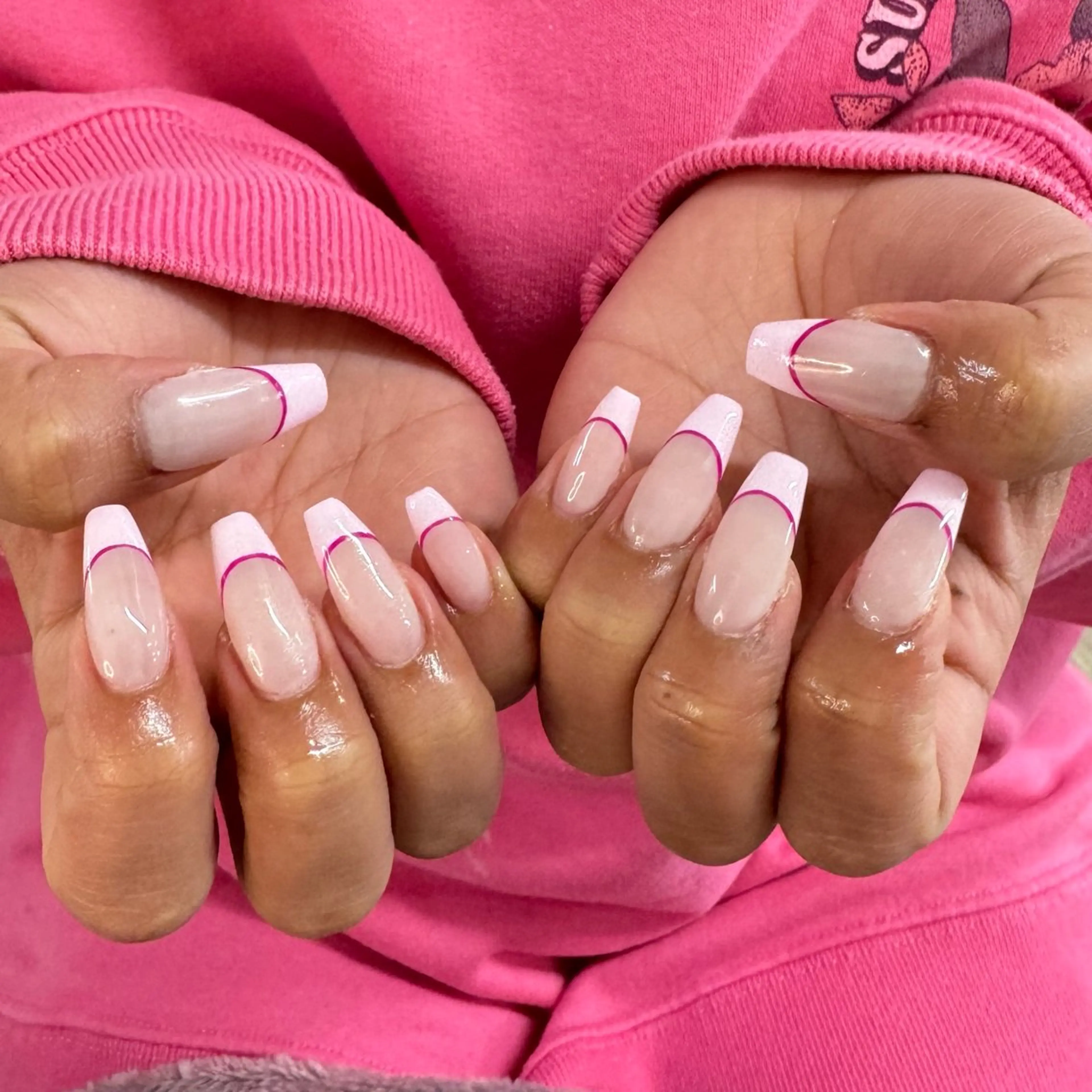 ネイル ハンドネイル VIERU 🌈🎀💖のネイルデザイン