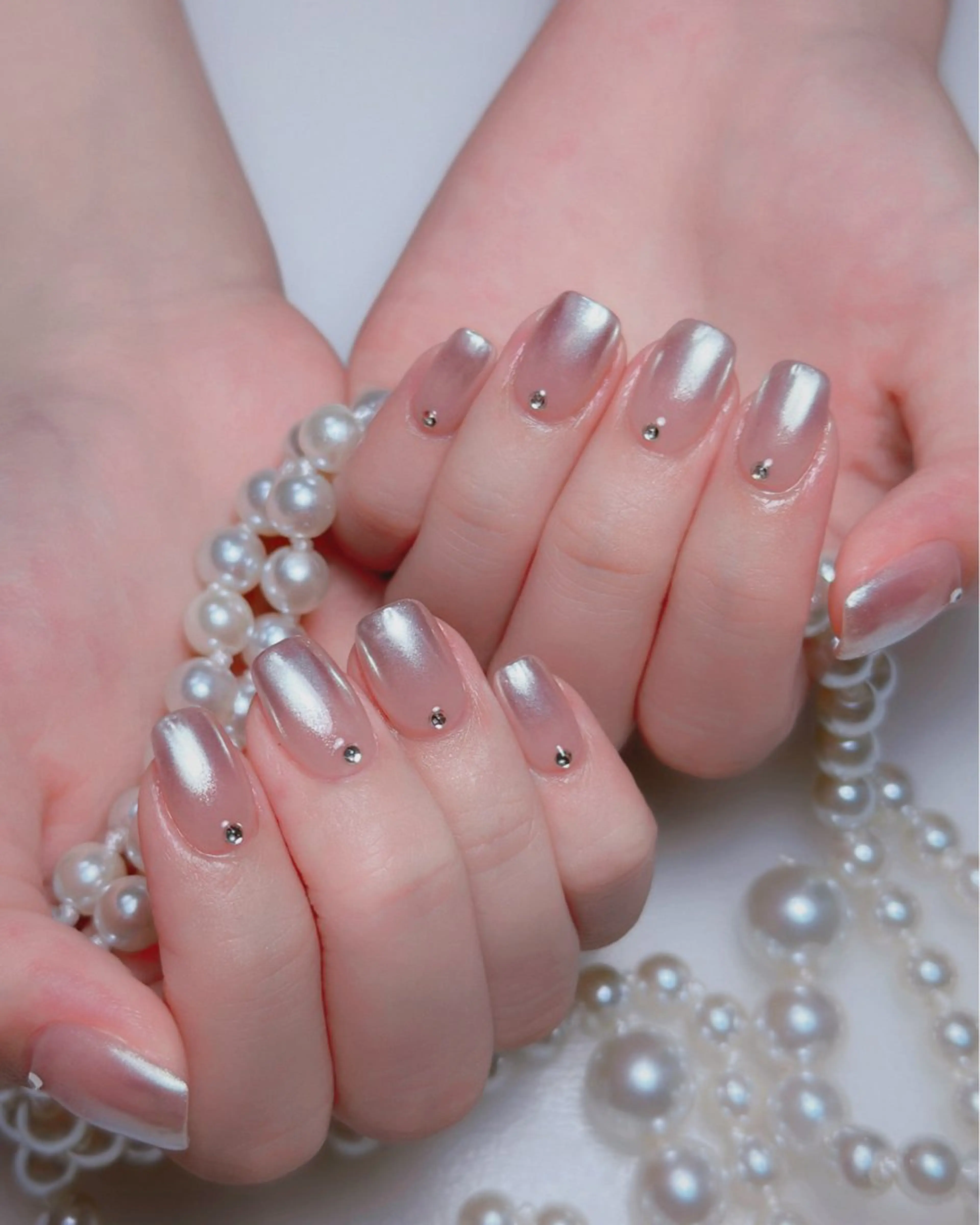 ネイル オーロラネイル 長さ出し フットネイル ラメ(グリッター) ラメグラデーション ハンドネイル 👍thumbs up nail👍のネイルデザイン