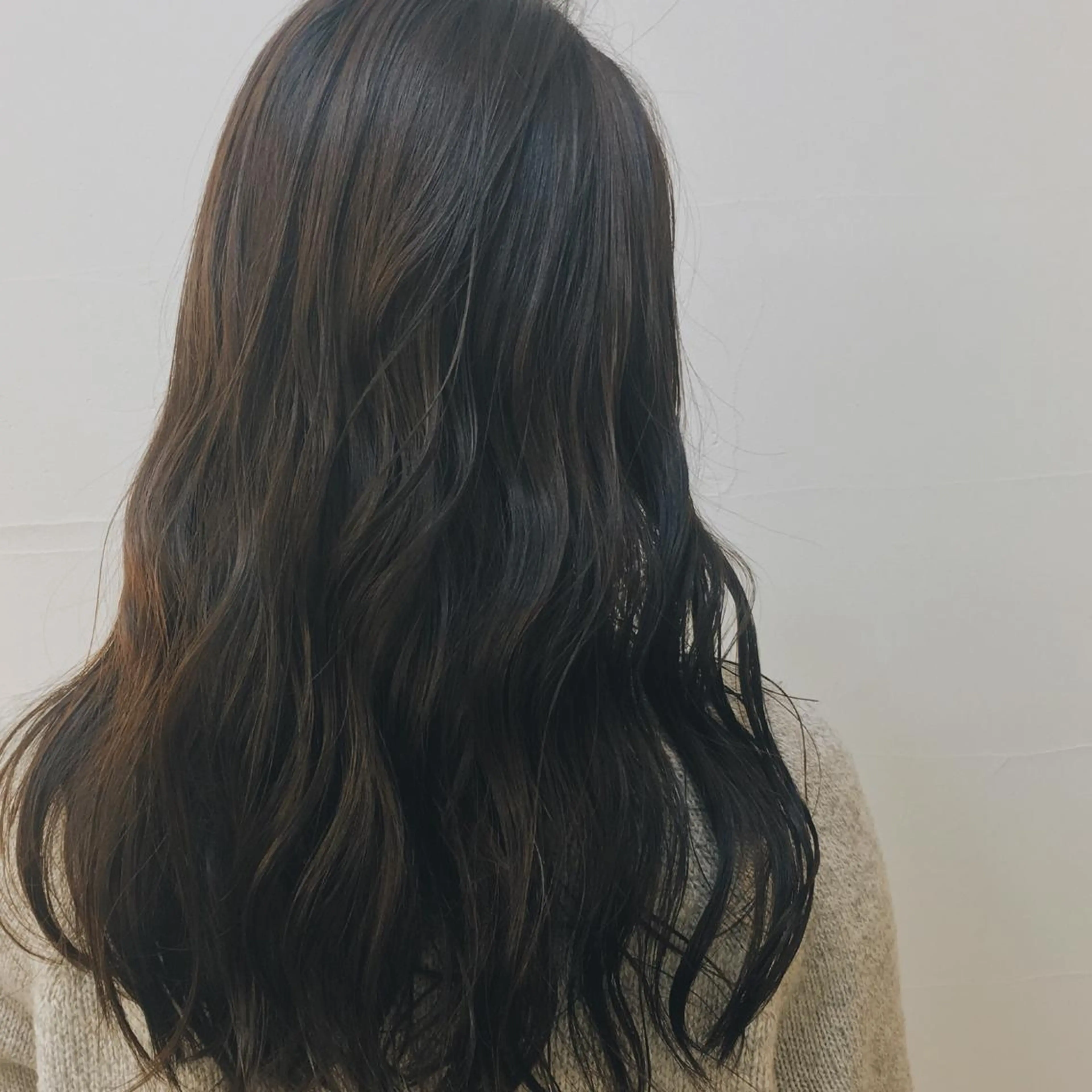 ロング カラー カット ヘアカラー 高森 真凜のヘアスタイル