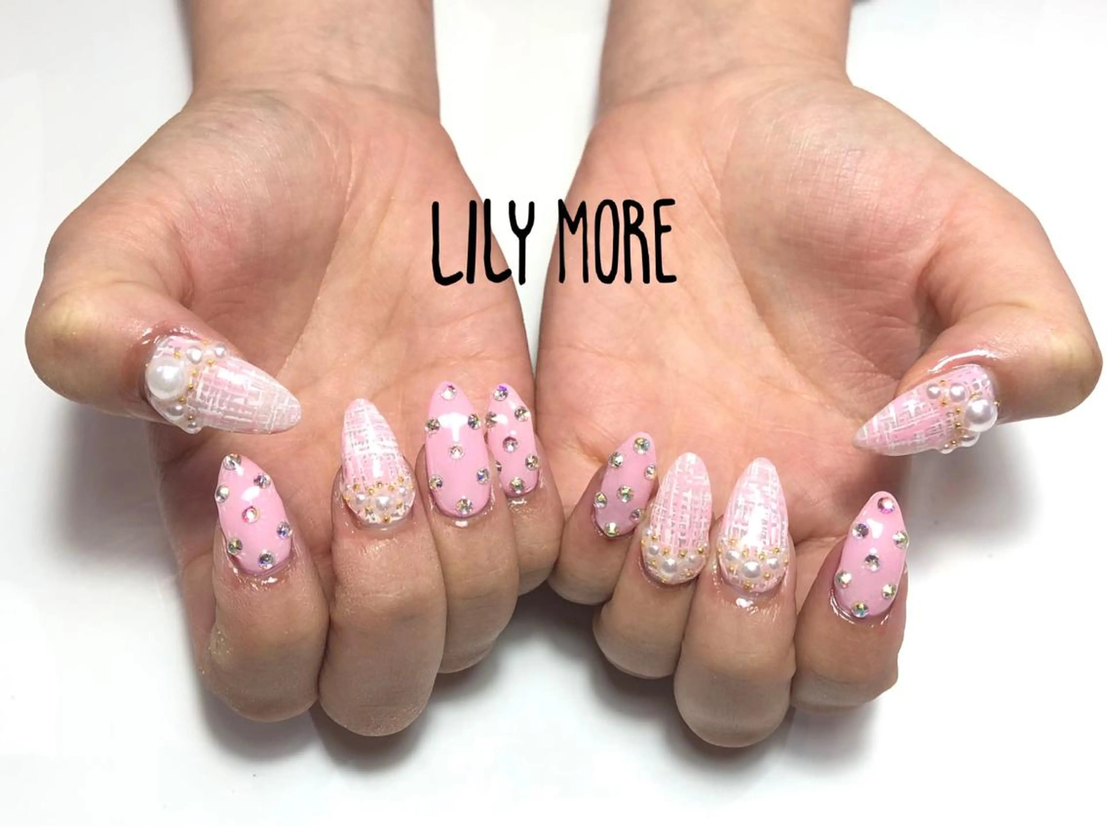 ネイル ツイードネイル Lily closetのネイルデザイン