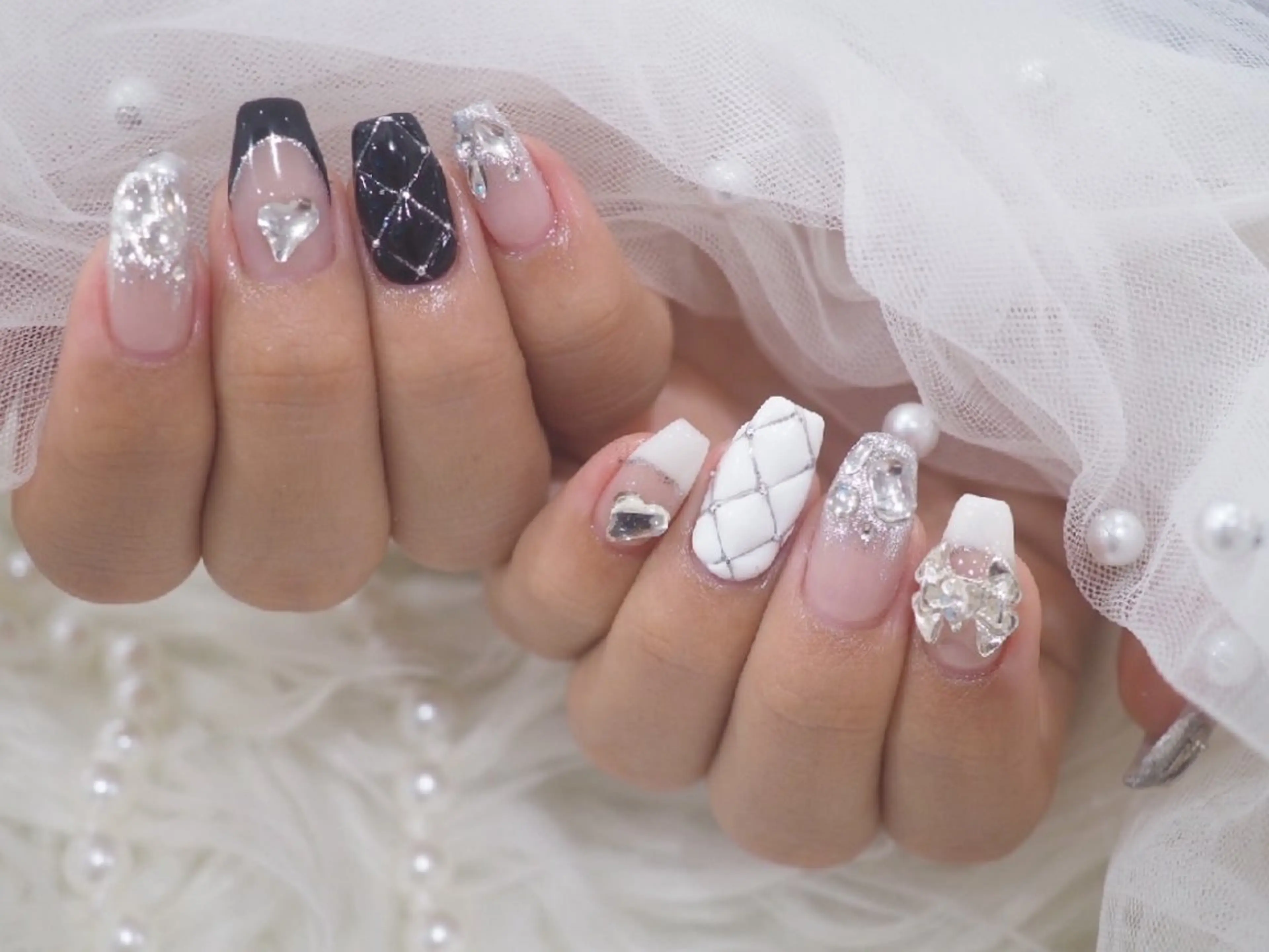 ネイル ハンドネイル 岡林 優美のネイルデザイン