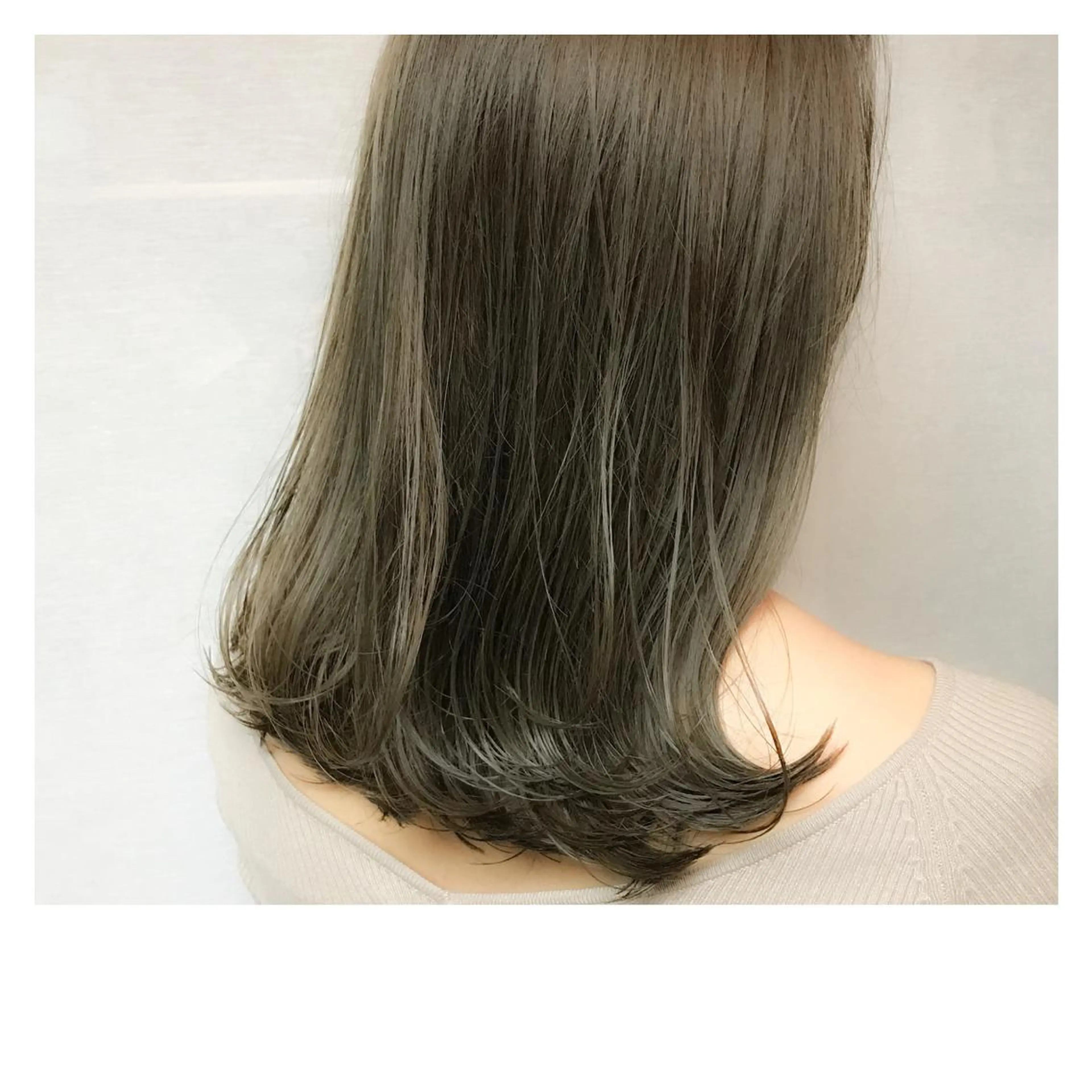 ミディアム カラー ベージュカラー clan五反田所属・髪質改善、縮毛矯正 店長浅野太郎のヘアスタイル