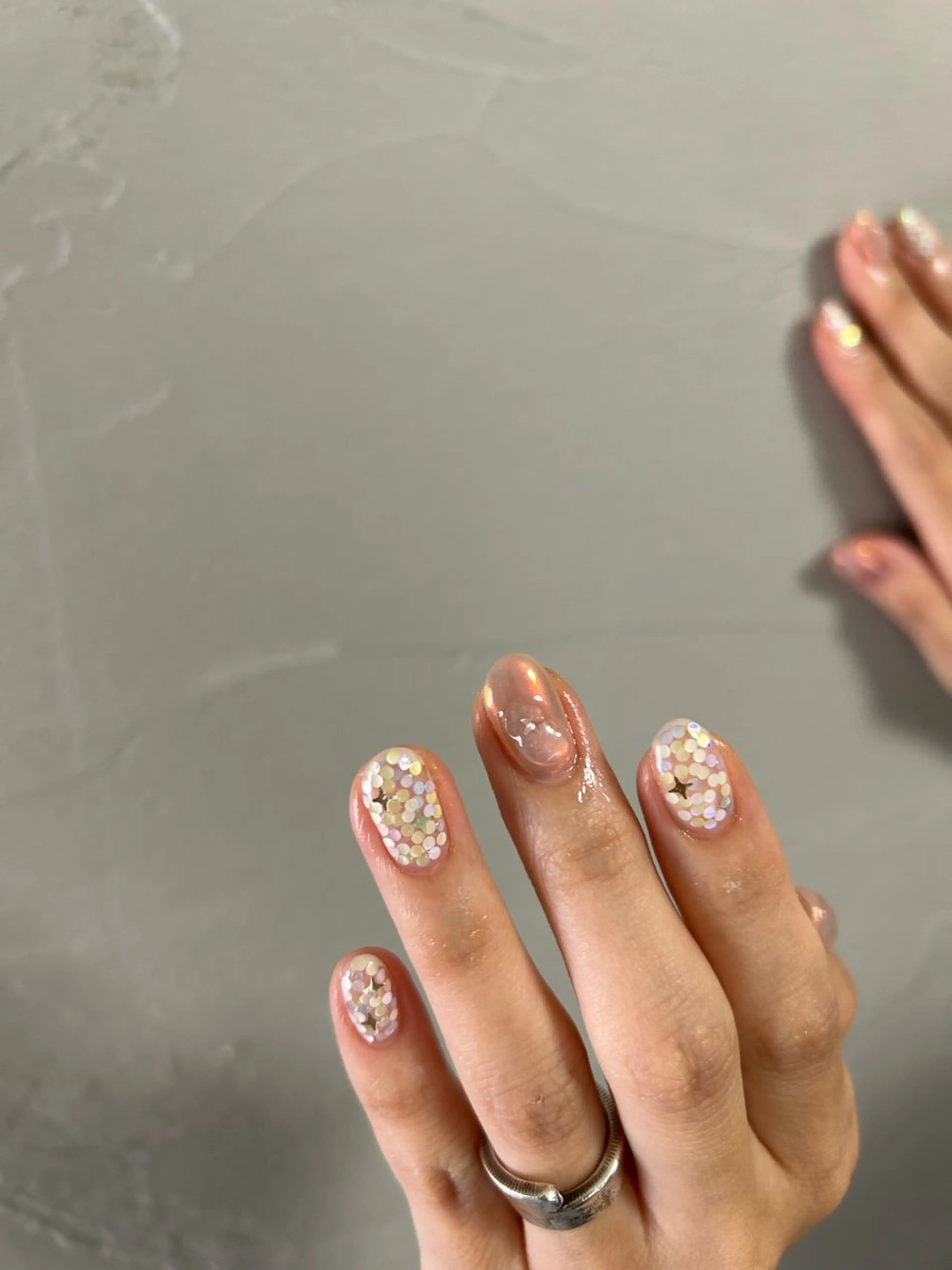 ネイル nail atelier hiton所属・nailist 朱音のネイルデザイン