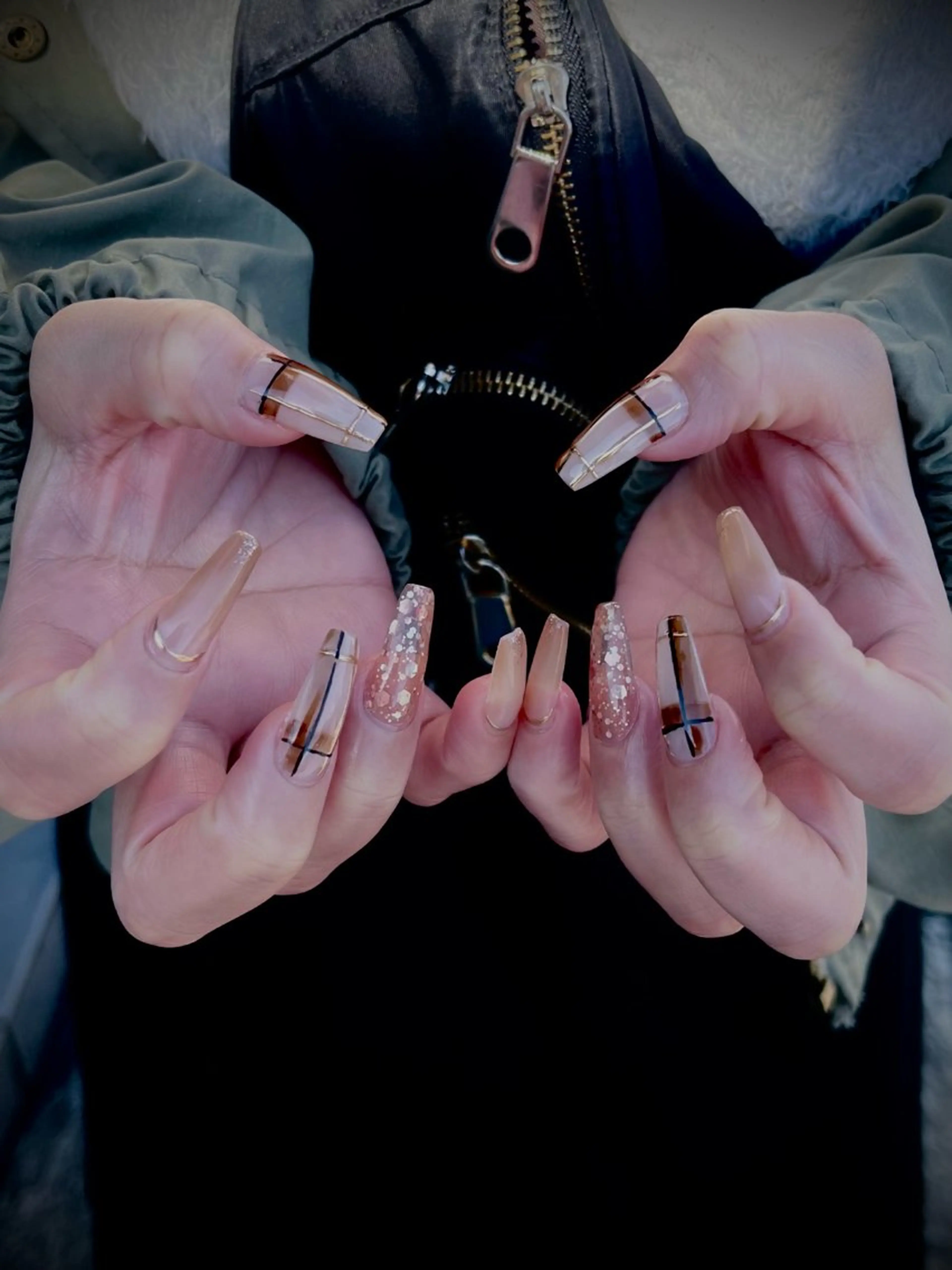 ネイル キラキラネイル マグネットネイル ワンカラーネイル スカルプネイル ワンホンネイル nine.🦋 YUKOのネイルデザイン