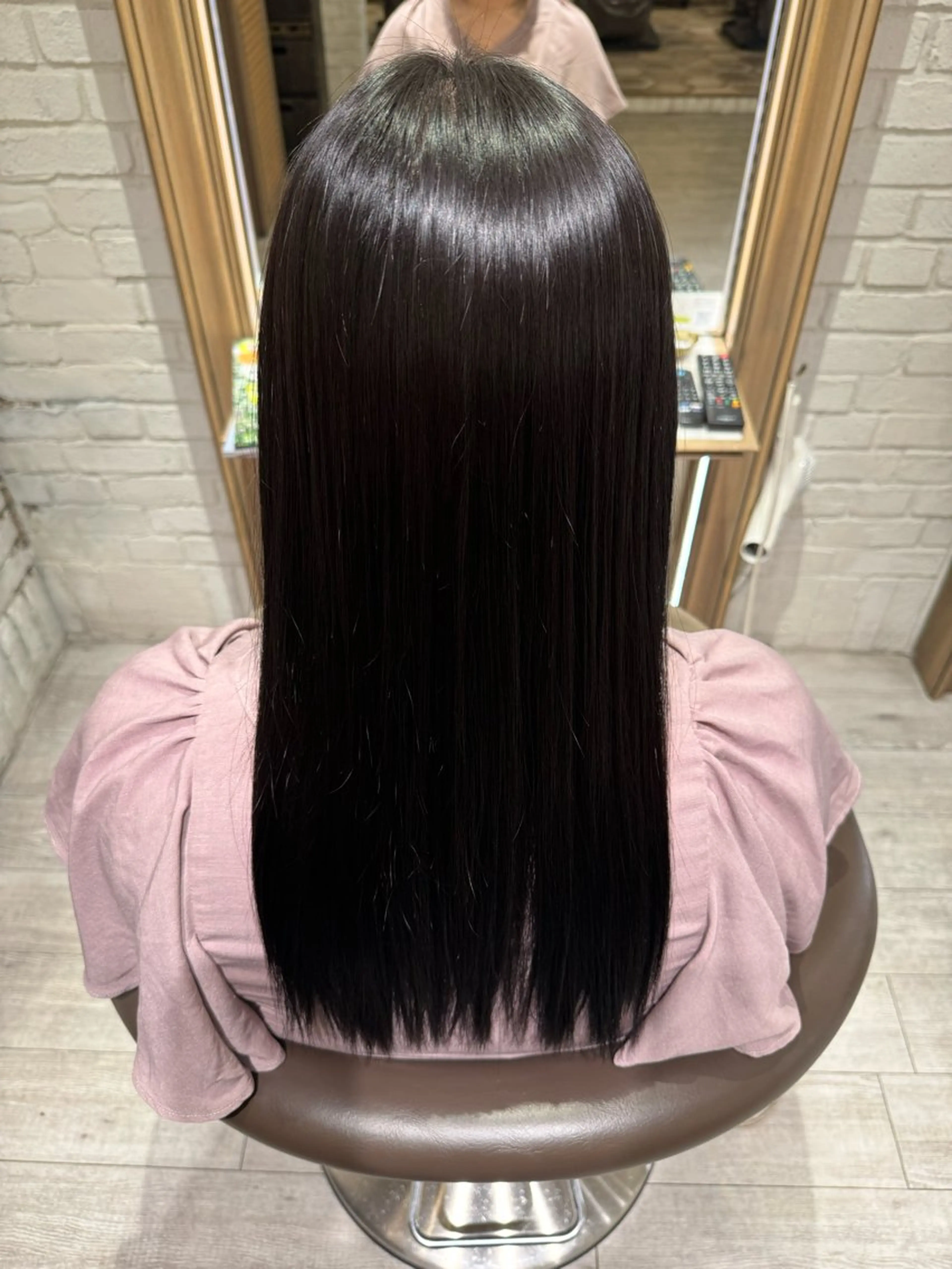 ロング 縮毛矯正 トリートメント カット ヘアカラー 縮毛矯正 トリートメント Cloe 堀江店所属・山口 千晶のヘアスタイル