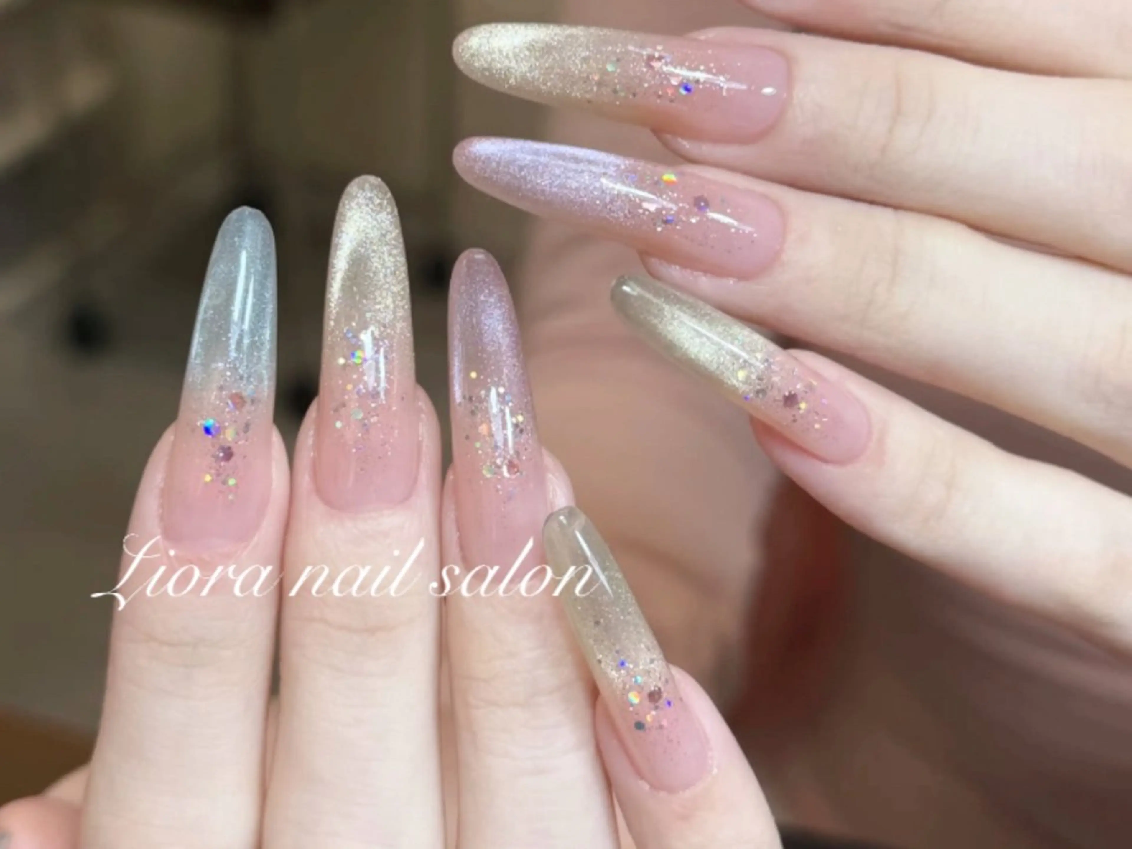 ネイル フレンチネイル ジェルネイル ガーリー グラデーション キラキラネイル ハンドネイル Liora nail 1のネイルデザイン