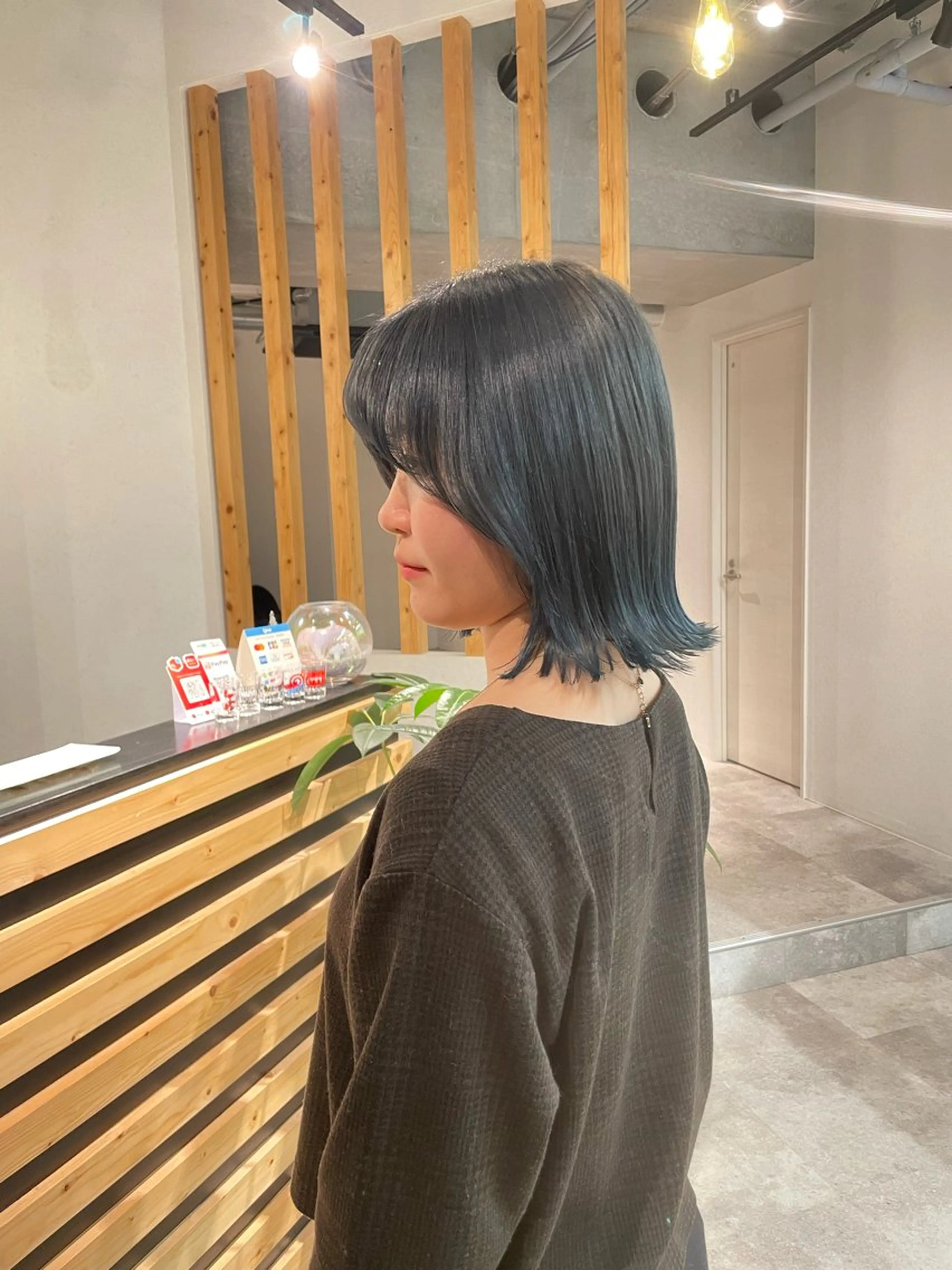 ミディアム カラー ブリーチ グラデーションカラー ボブ A/LEE所属・久保田 千尋のヘアスタイル