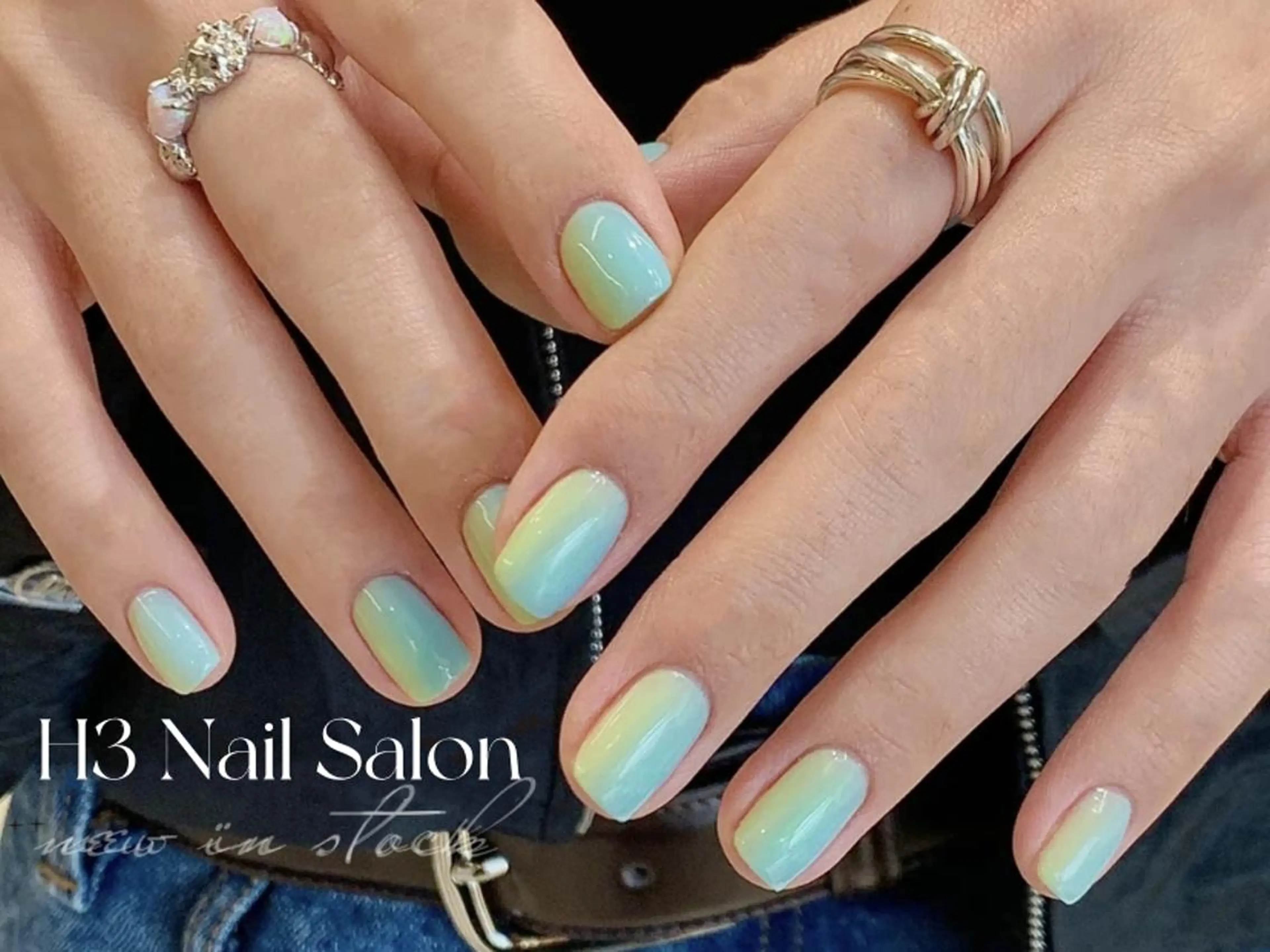 ミディアム H3 ネイル サロンのネイルデザイン