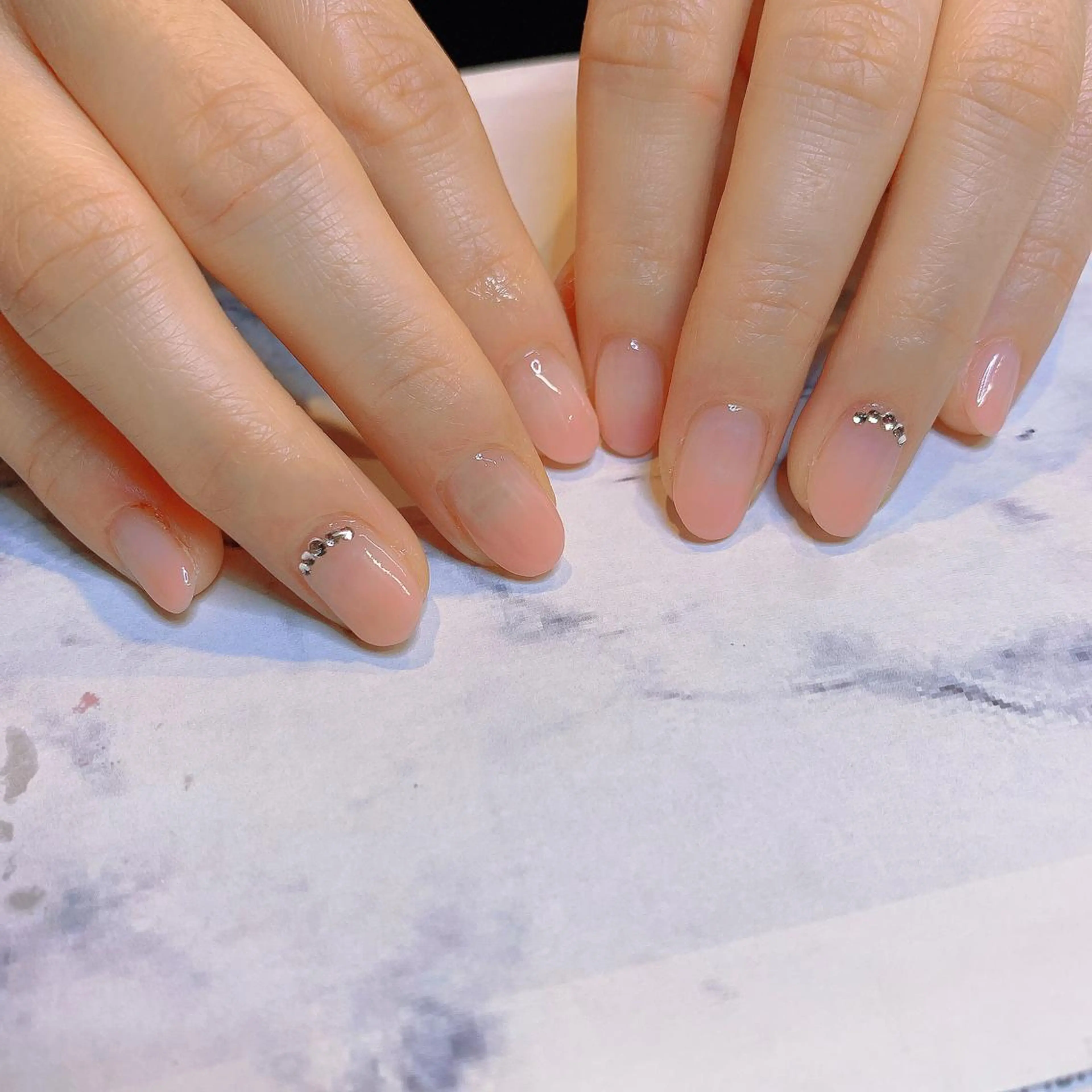 ネイル グラデーション 春ネイル ハンドネイル フットネイル Adite nailのネイルデザイン