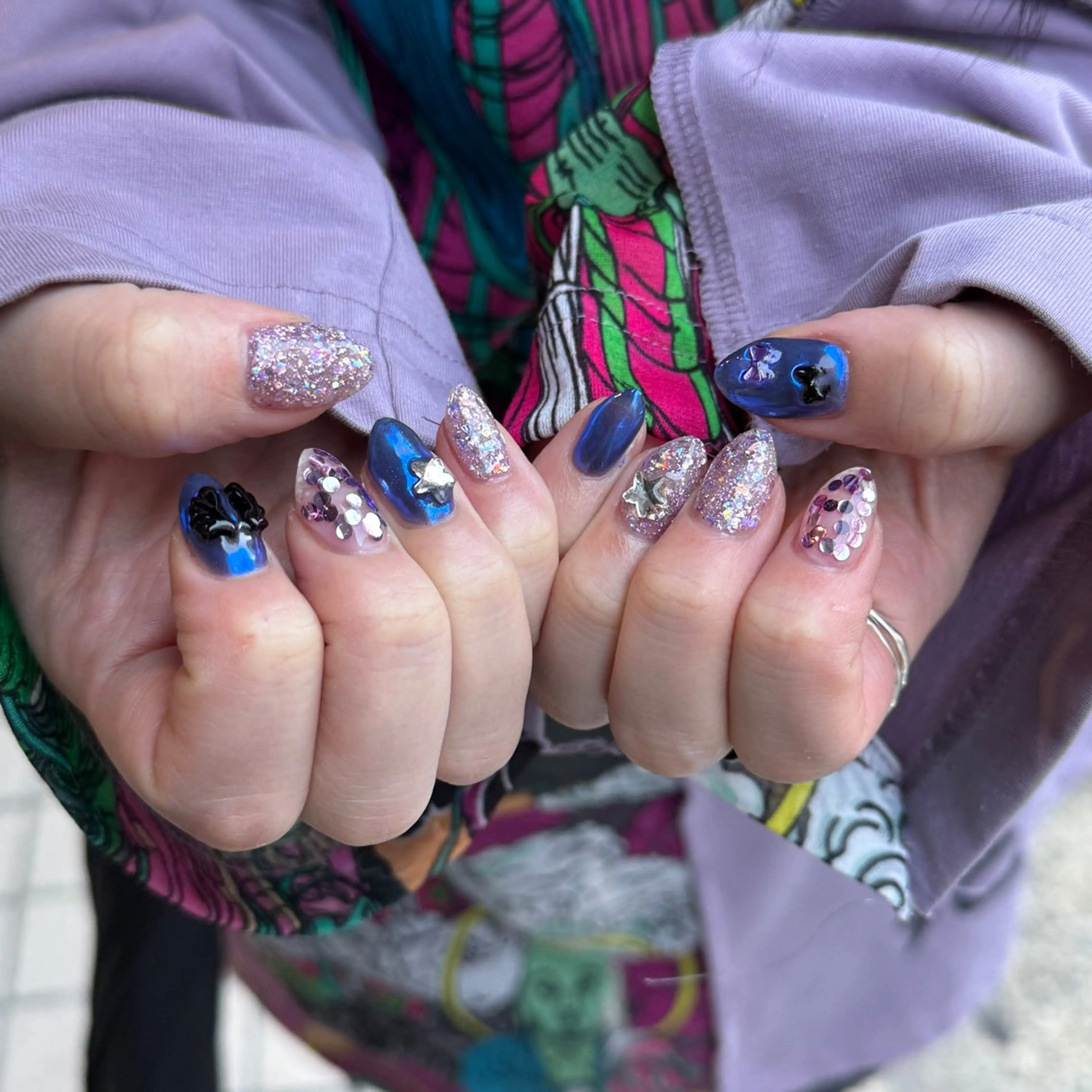 ネイル ハンドネイル 𝐫𝐚𝐢 𝐧𝐚𝐢𝐥の眉毛・アイブロウイメージ