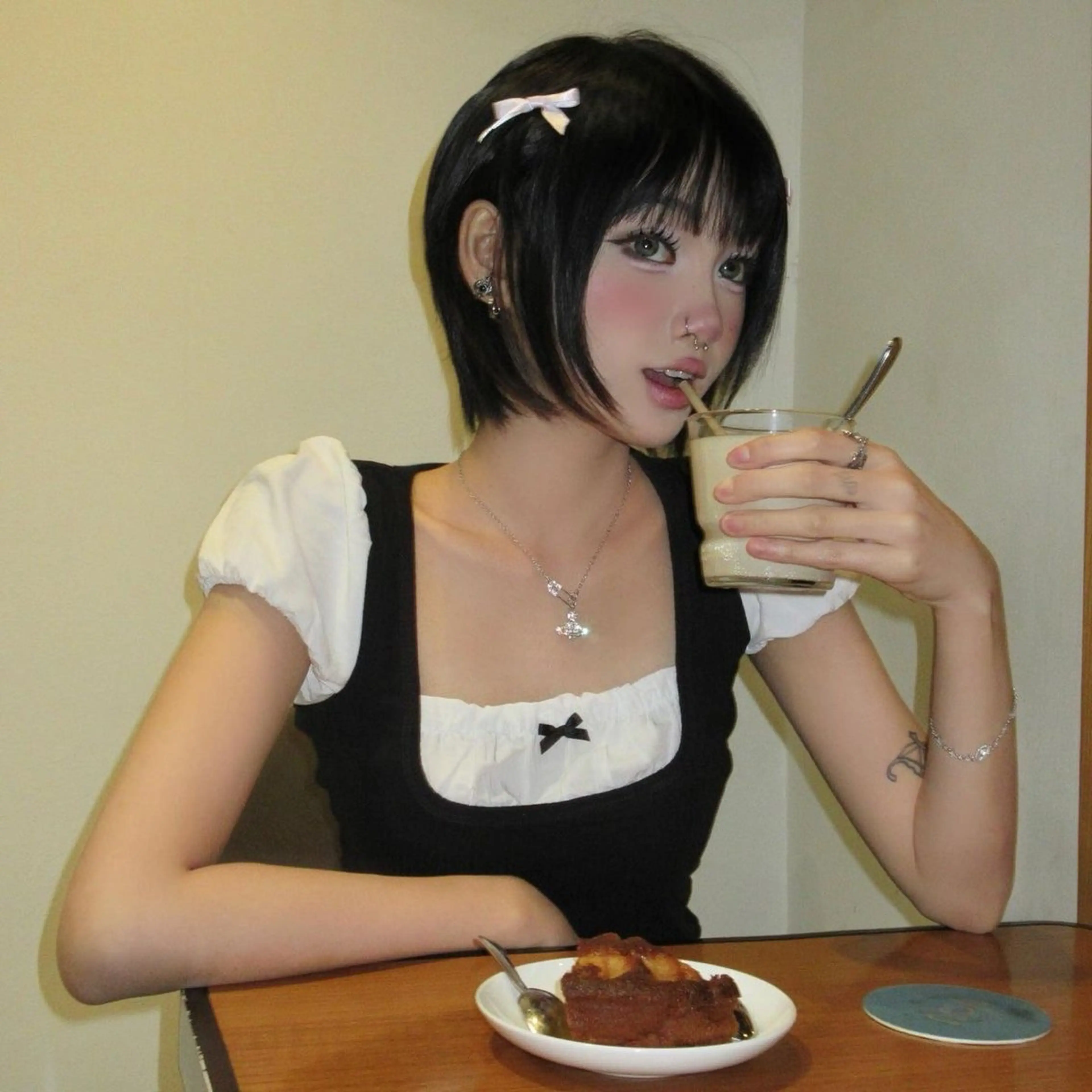 ショート ボブ ショートヘア PELE SAKAE airiのヘアスタイル