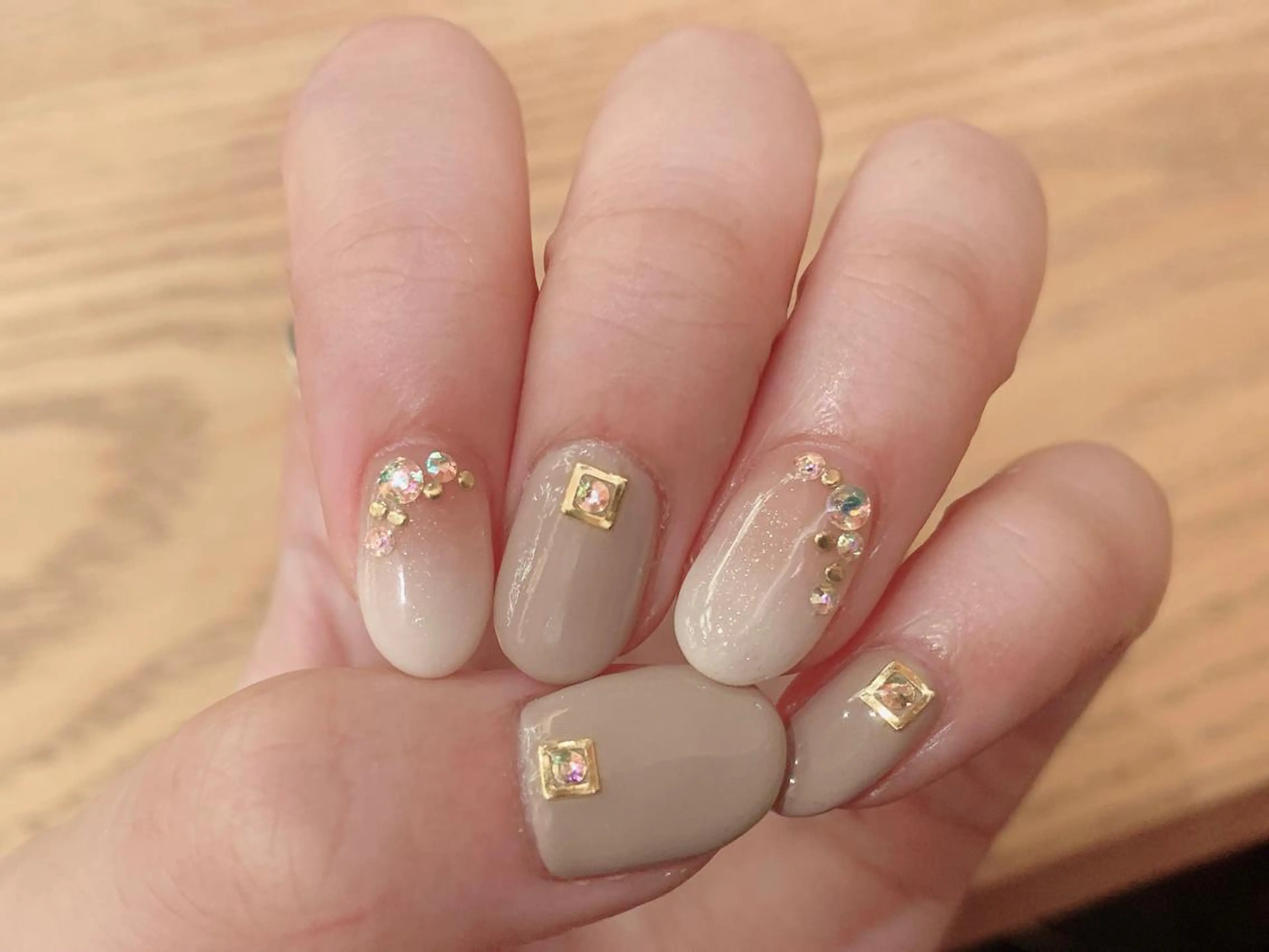 ネイル 古川 里美のネイルデザイン