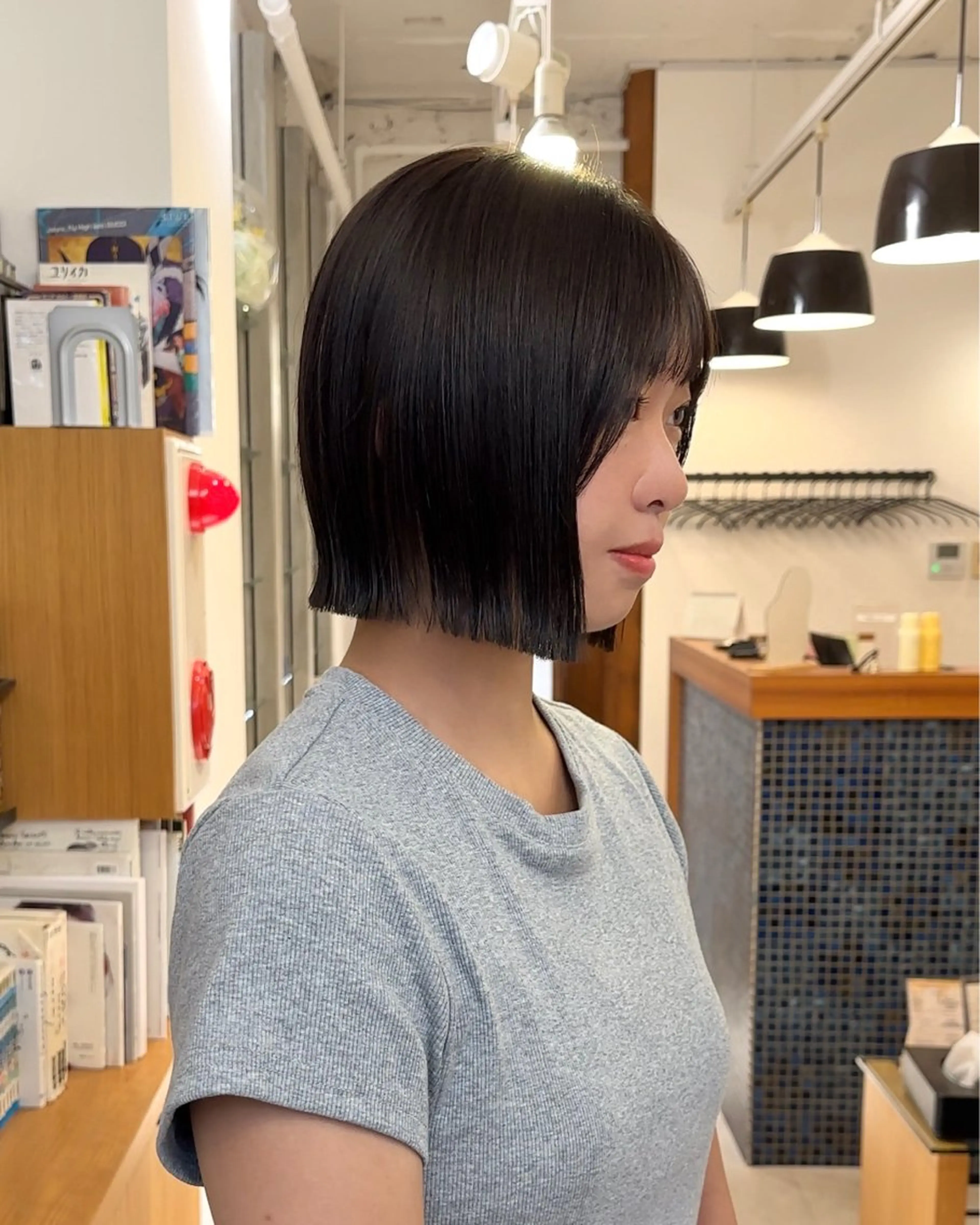 ショート カラー ボブ 外ハネヘア リンダ所属・ボブ/ブリーチ 顔周り/すずきのヘアスタイル