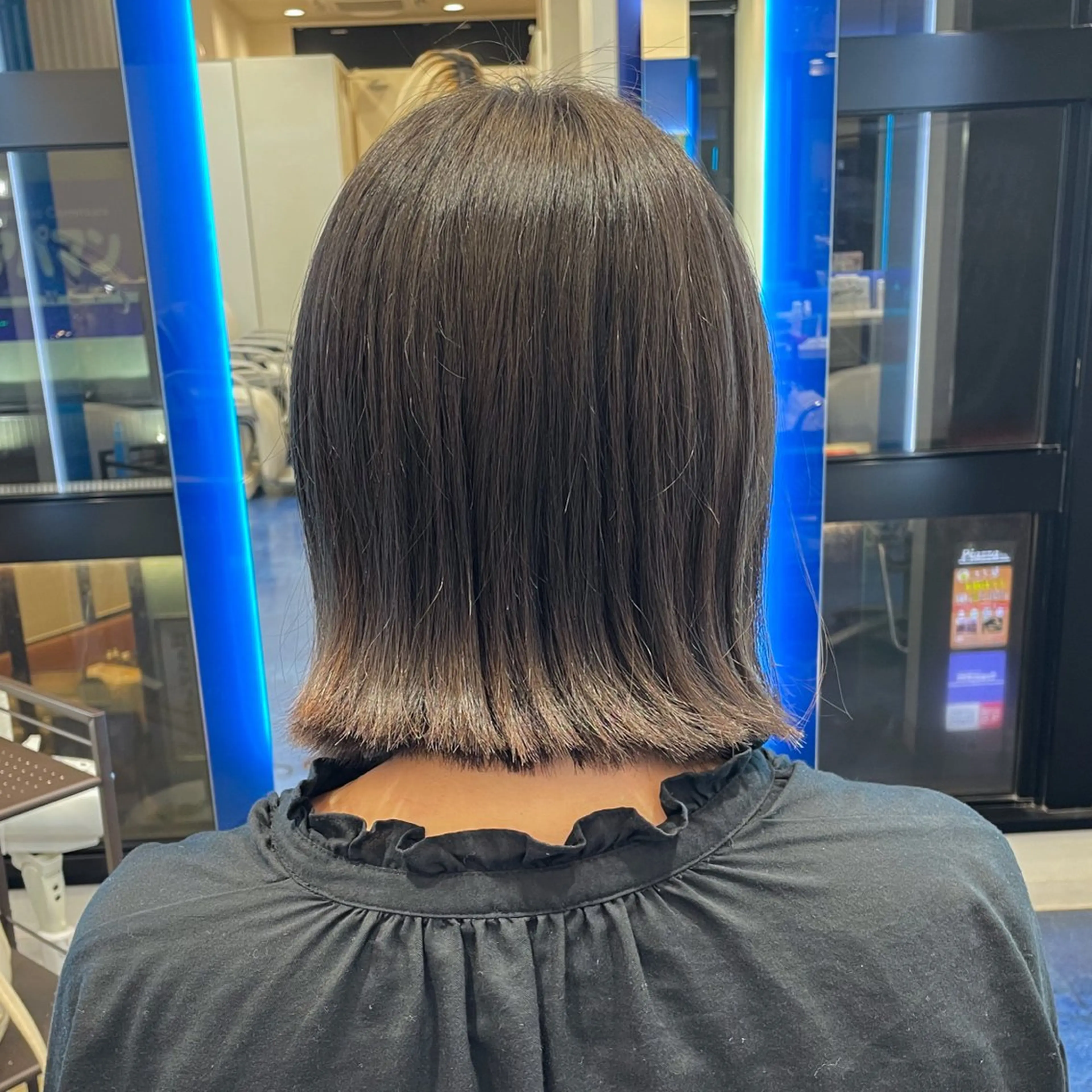 ミディアム ボブ 外ハネヘア 伊藤 未来のヘアスタイル