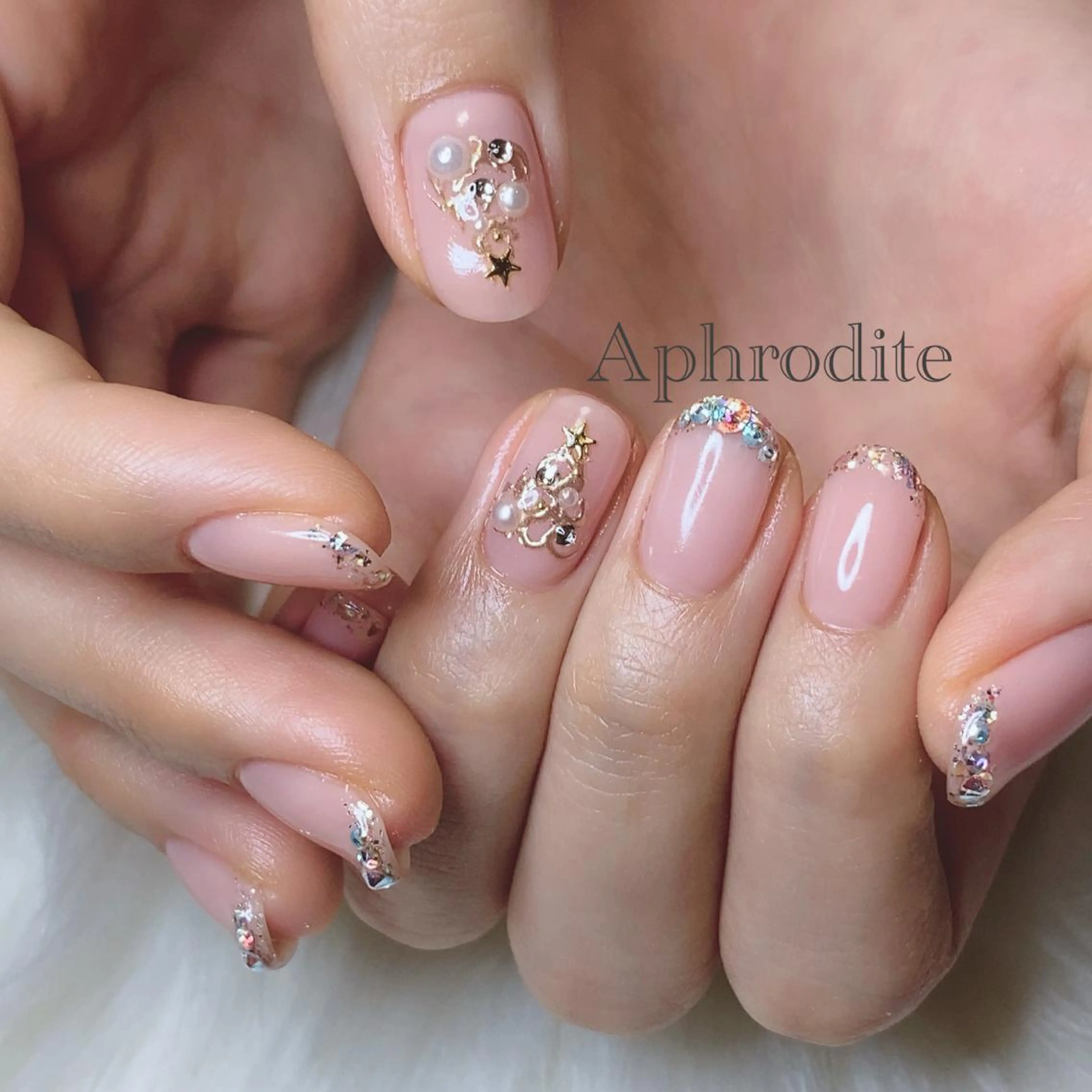 ネイル Aphrodite パラジェル認定サロンのネイルデザイン