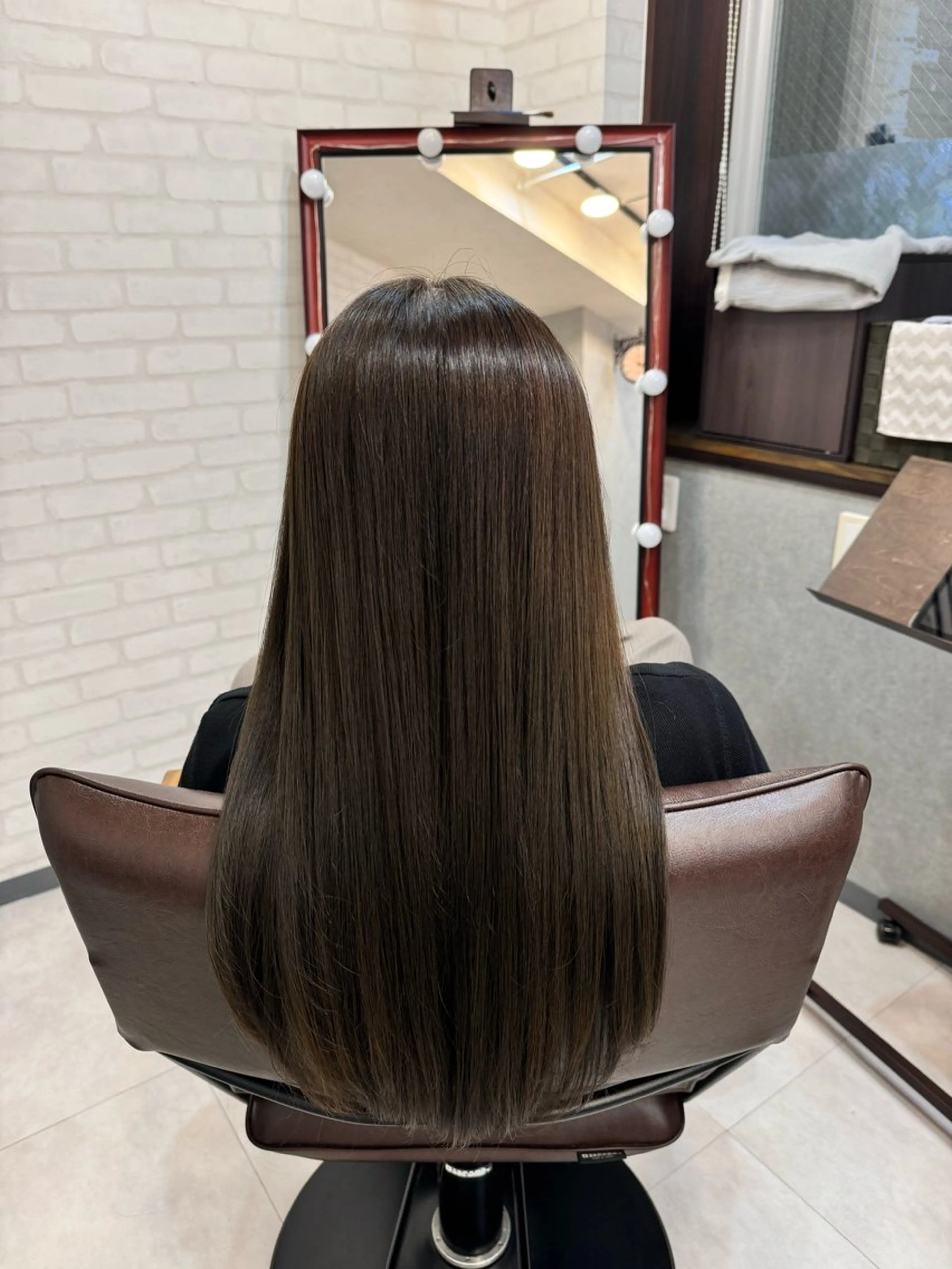 ロング カラー アッシュ 透明感カラー Palette所属・Palette/ Nanakaの眉毛・アイブロウイメージ