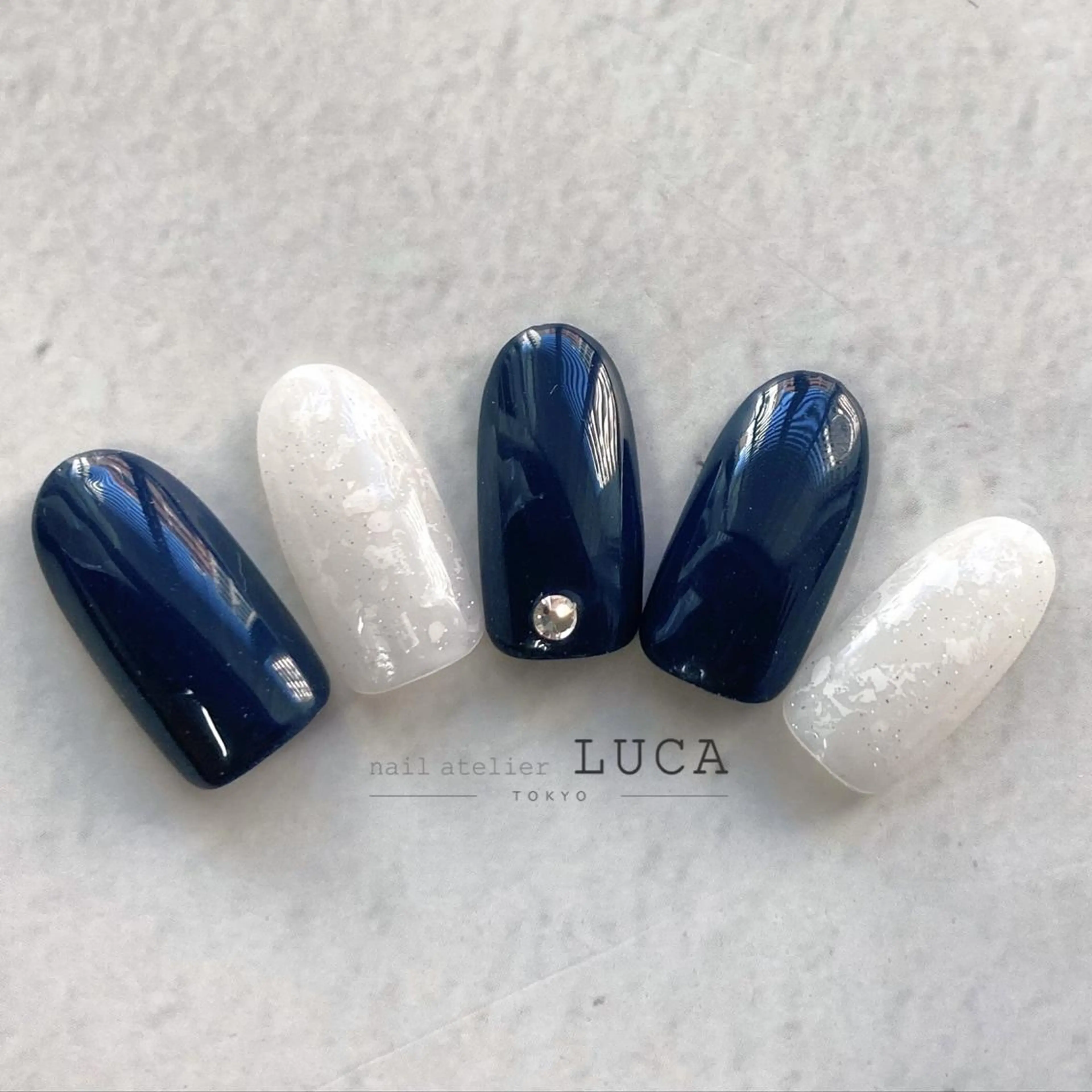 ネイル アートネイル オーロラネイル クリアネイル 長さ出し フットネイル ハンドネイル ネイルアトリエルカ スタッフのネイルデザイン