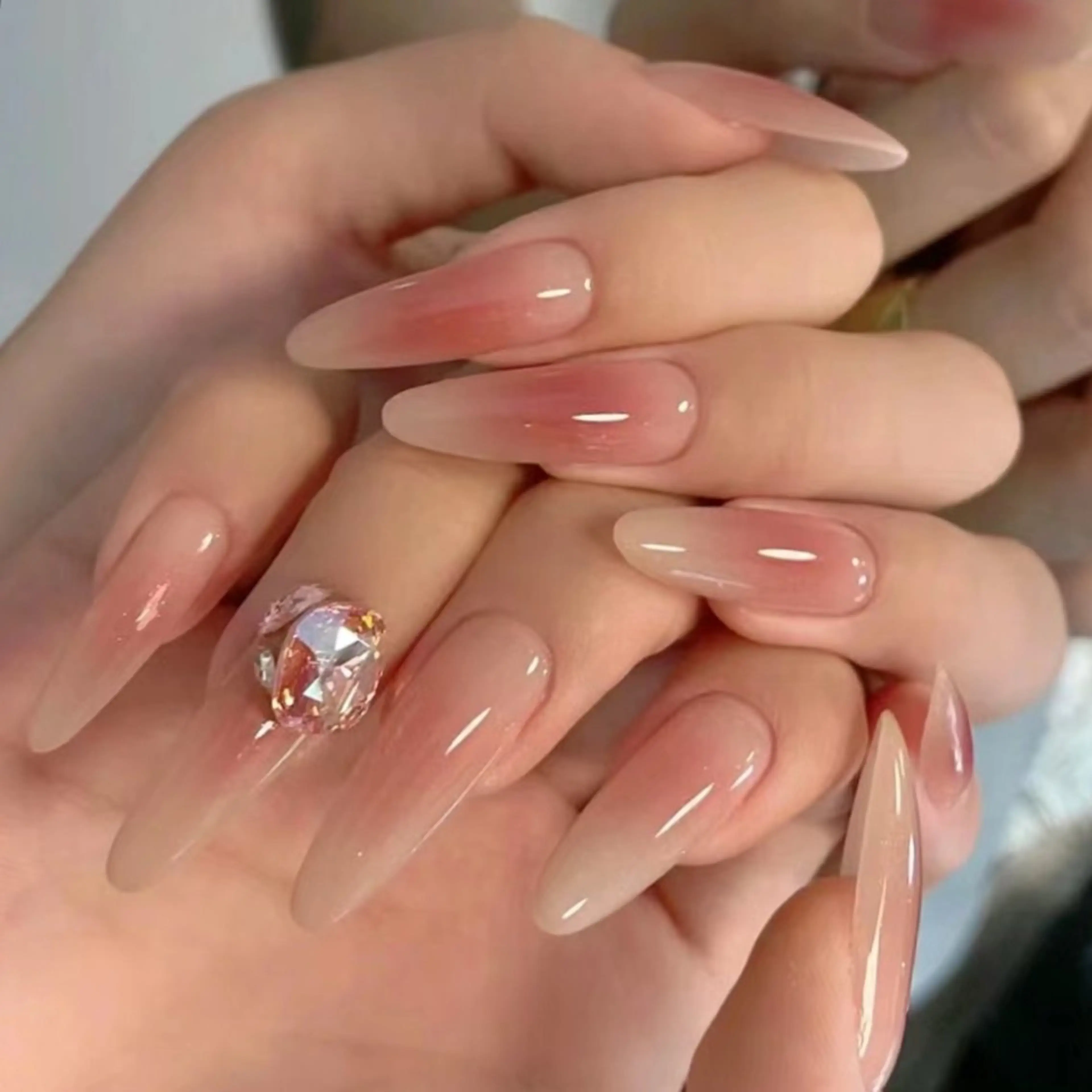 ネイル ネイリストゆか💅 長さだし、深爪矯正のネイルデザイン