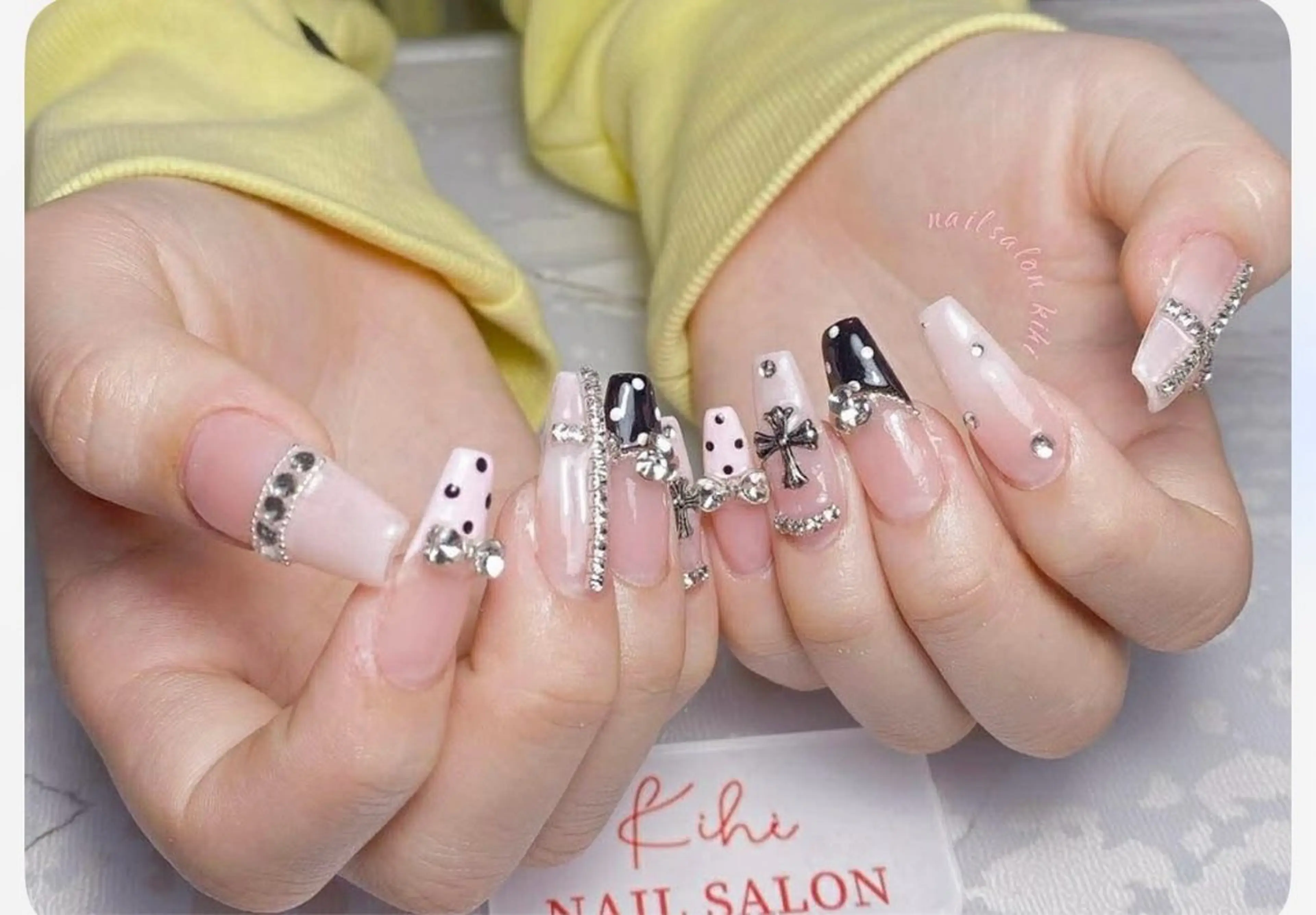 ネイル アートネイル ジェルネイル ガーリー 氷ネイル・うるうるネイル キラキラネイル ハンドネイル 清水 ユナのネイルデザイン