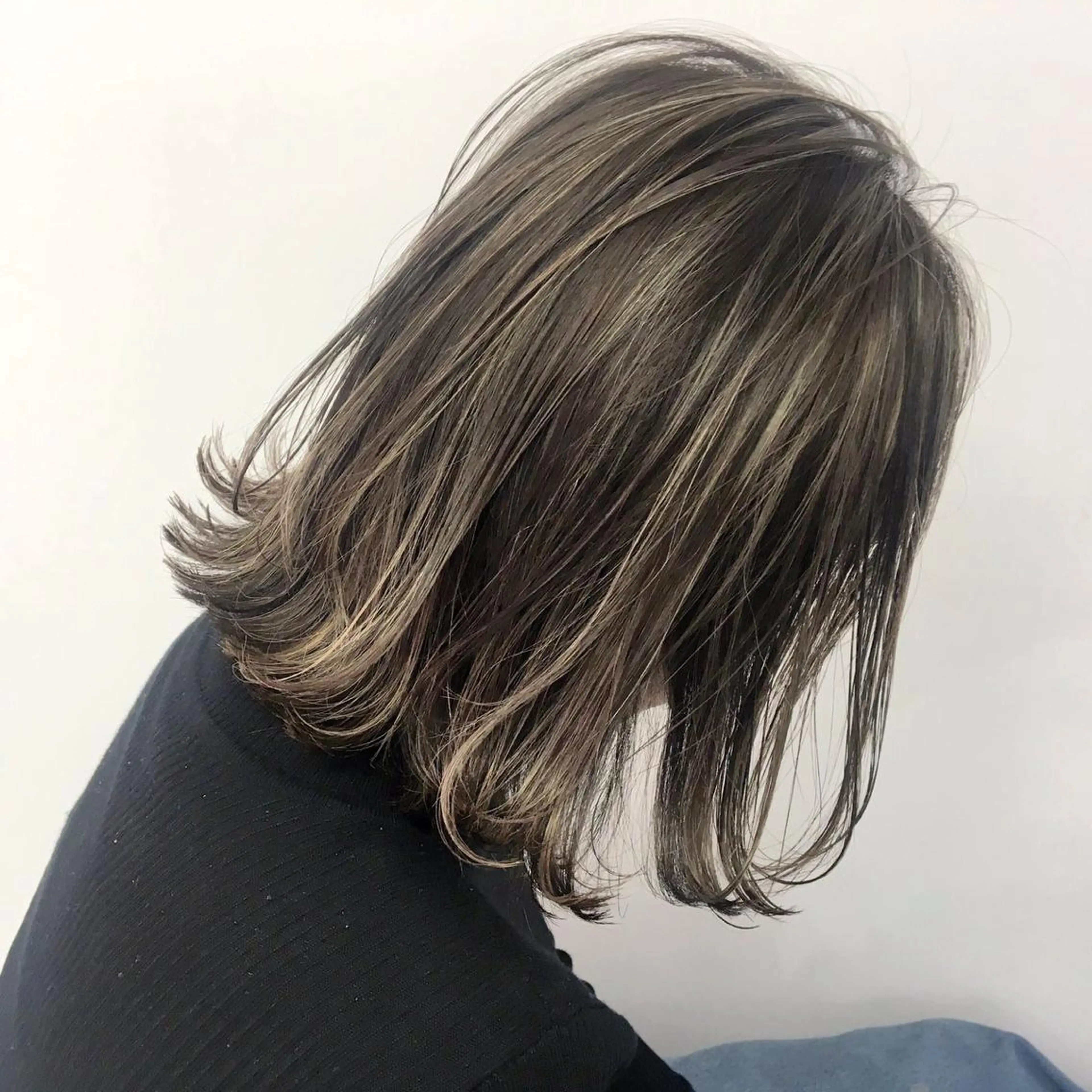 セミロング シノハラ ガクト ショート/白髪ぼかしのヘアスタイル