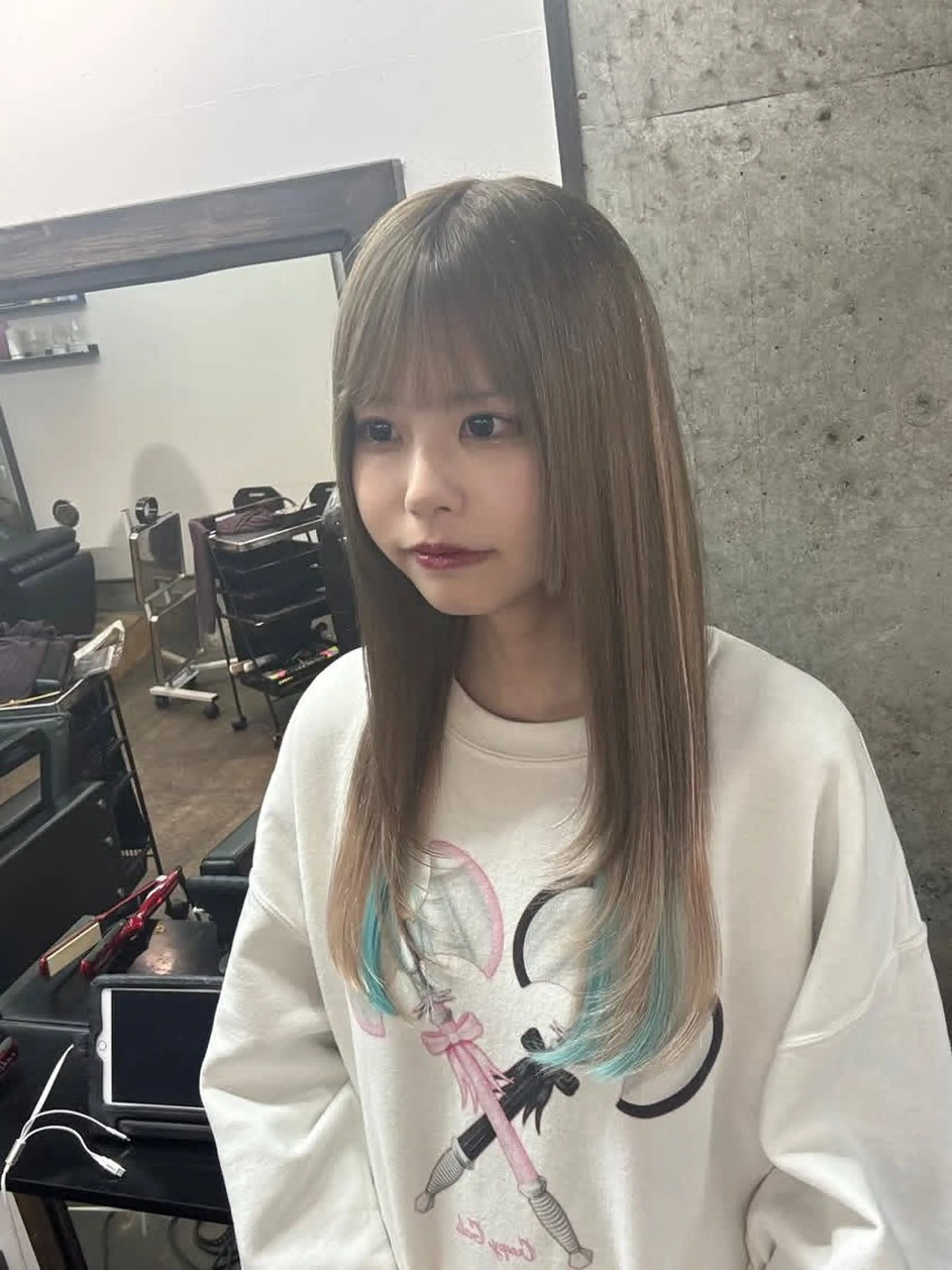 セミロング カラー ヘアカラー エクステ ✨最安値✨エクステ カラー🌼つきな🌼のヘアスタイル