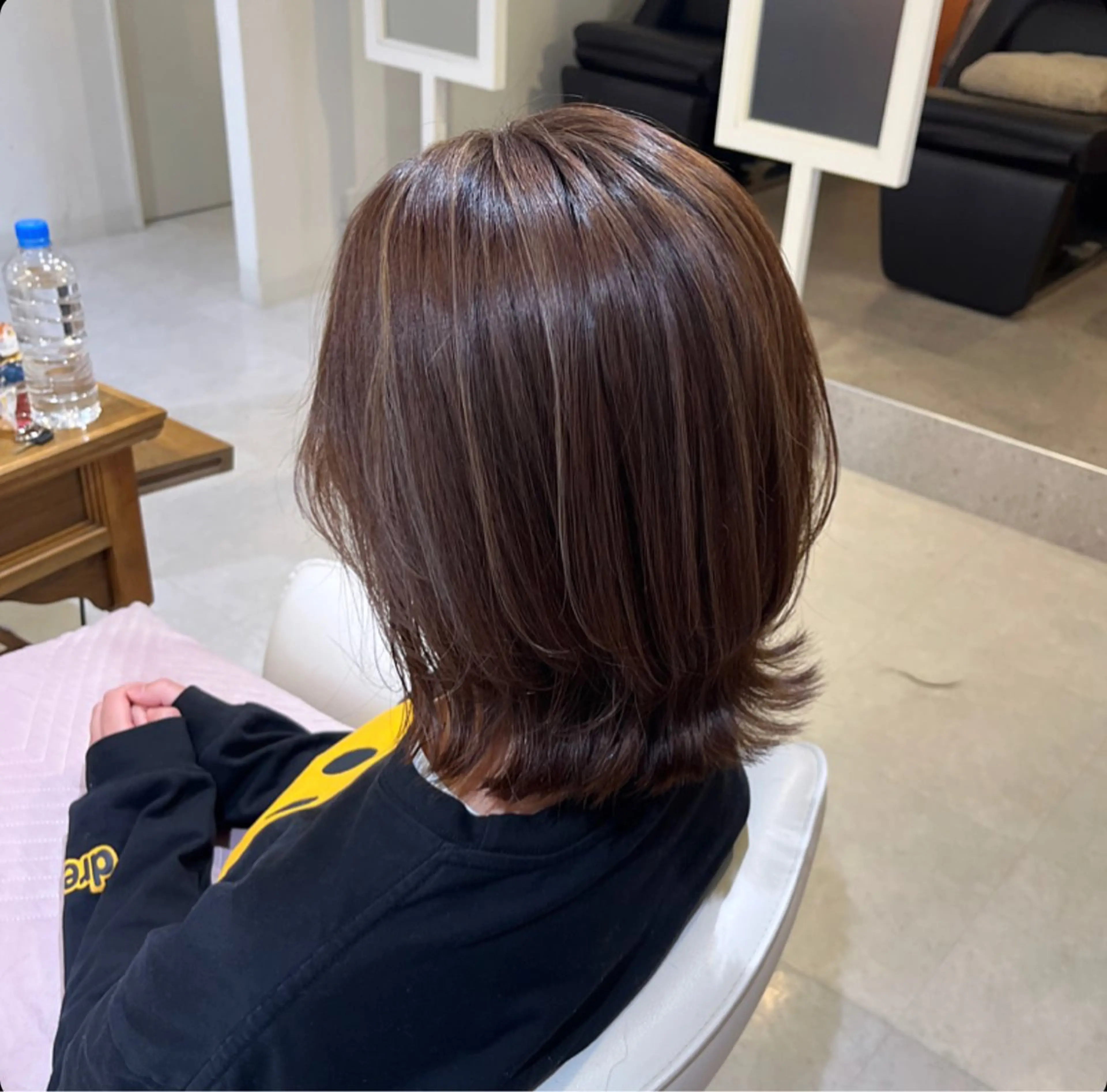 ミディアム ヘアカラー 梛木 唯のヘアスタイル