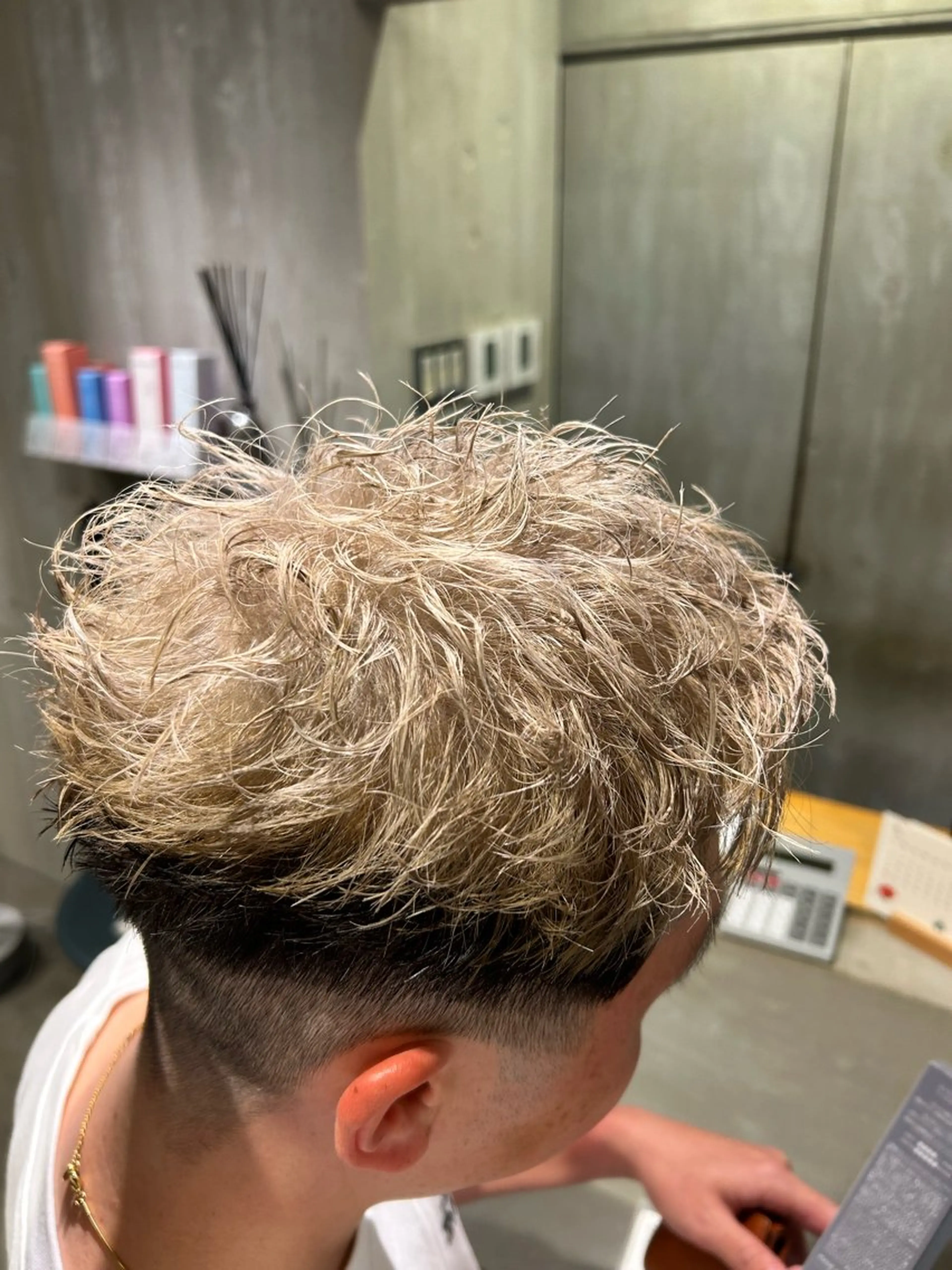 カラー メンズ tote. 成瀬晃のヘアスタイル