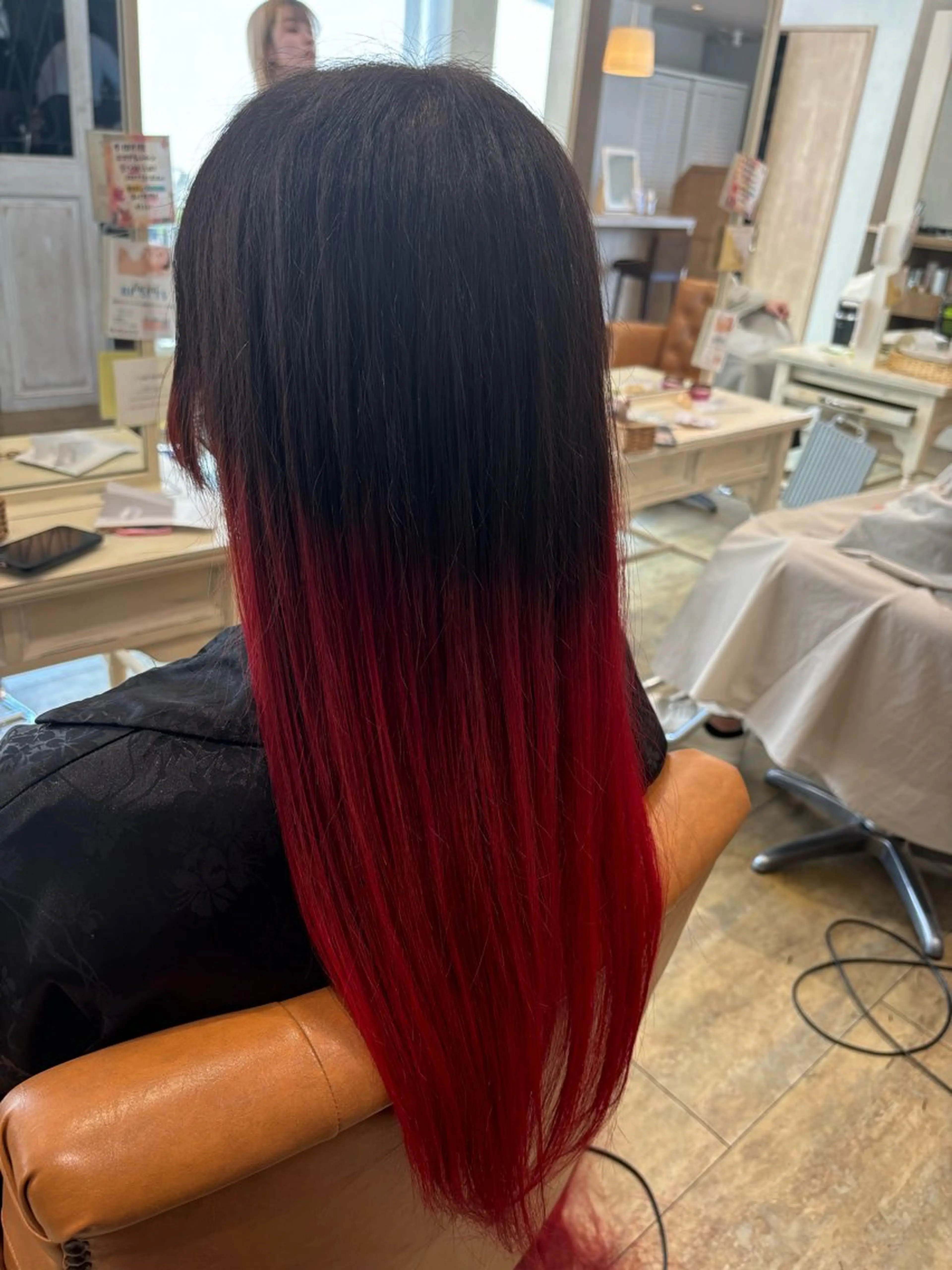 カラー トリカイ コノハのヘアスタイル