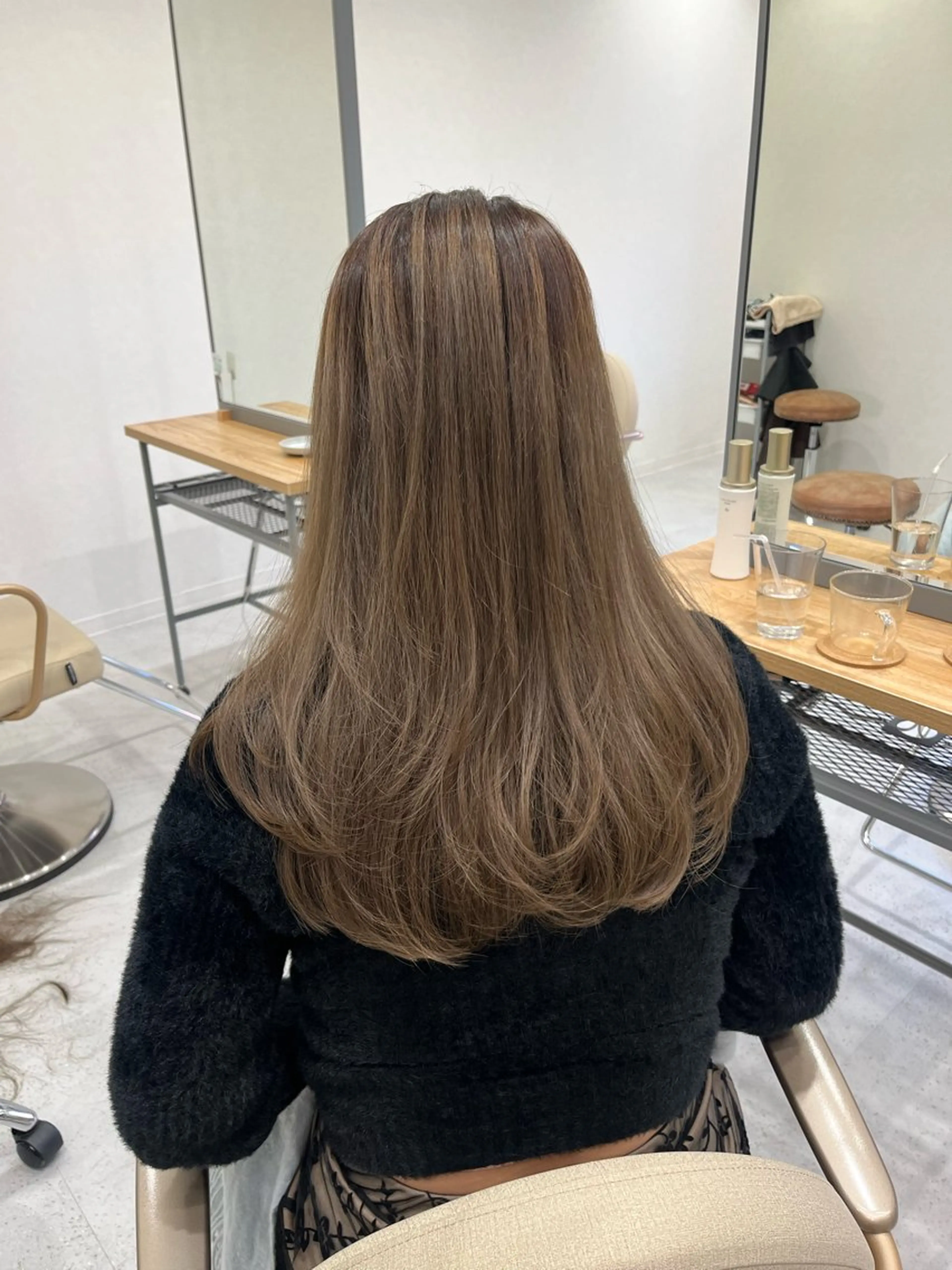 ロング カラー ブリーチ グラデーションカラー レイヤーカット sabo ladies salon所属・ヨシカ/透明感カラー 酸性ストレートのヘアスタイル