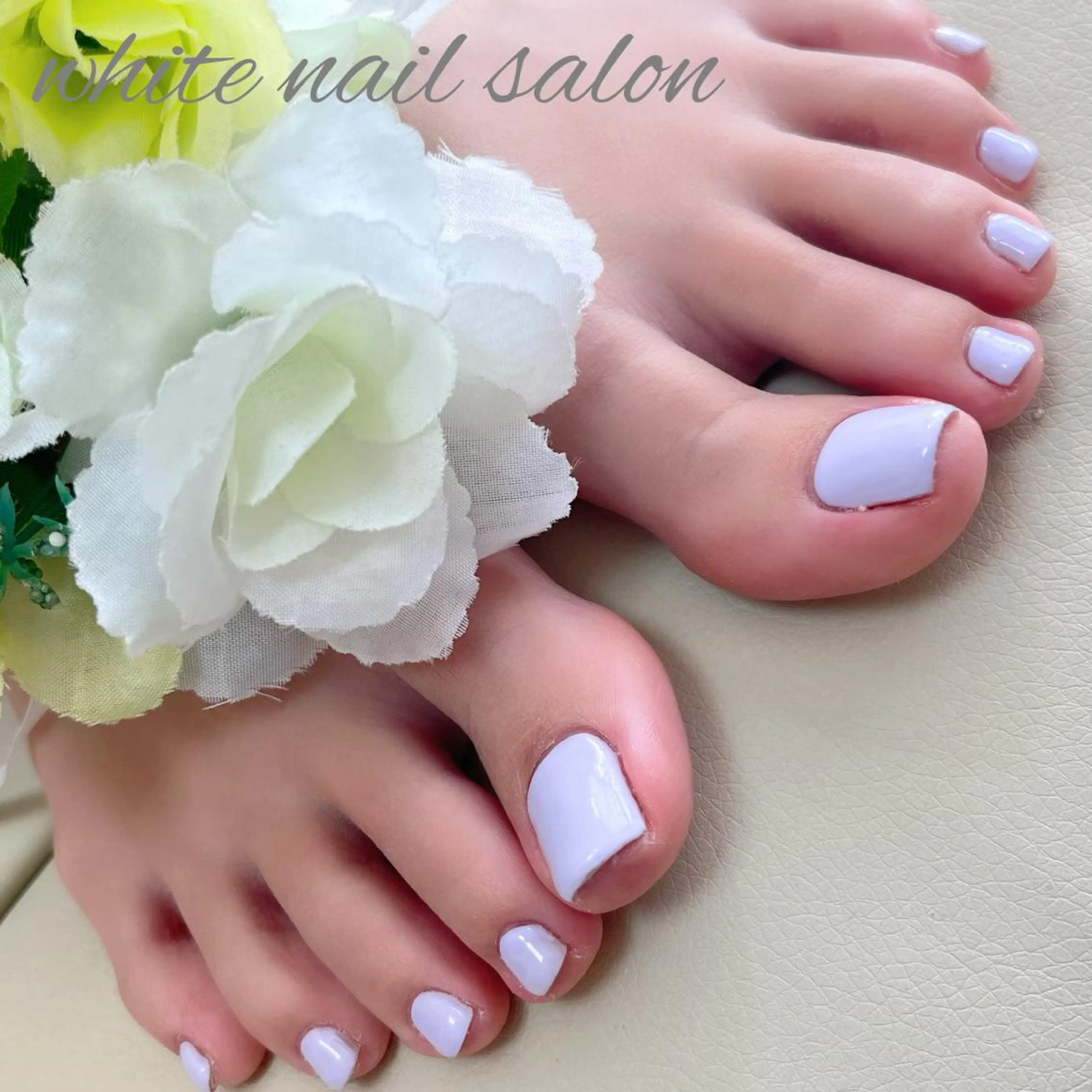 ネイル フットネイル ジェルネイル ハードジェル ラメ(グリッター) 持ち込み フットネイル white nail salonのネイルデザイン