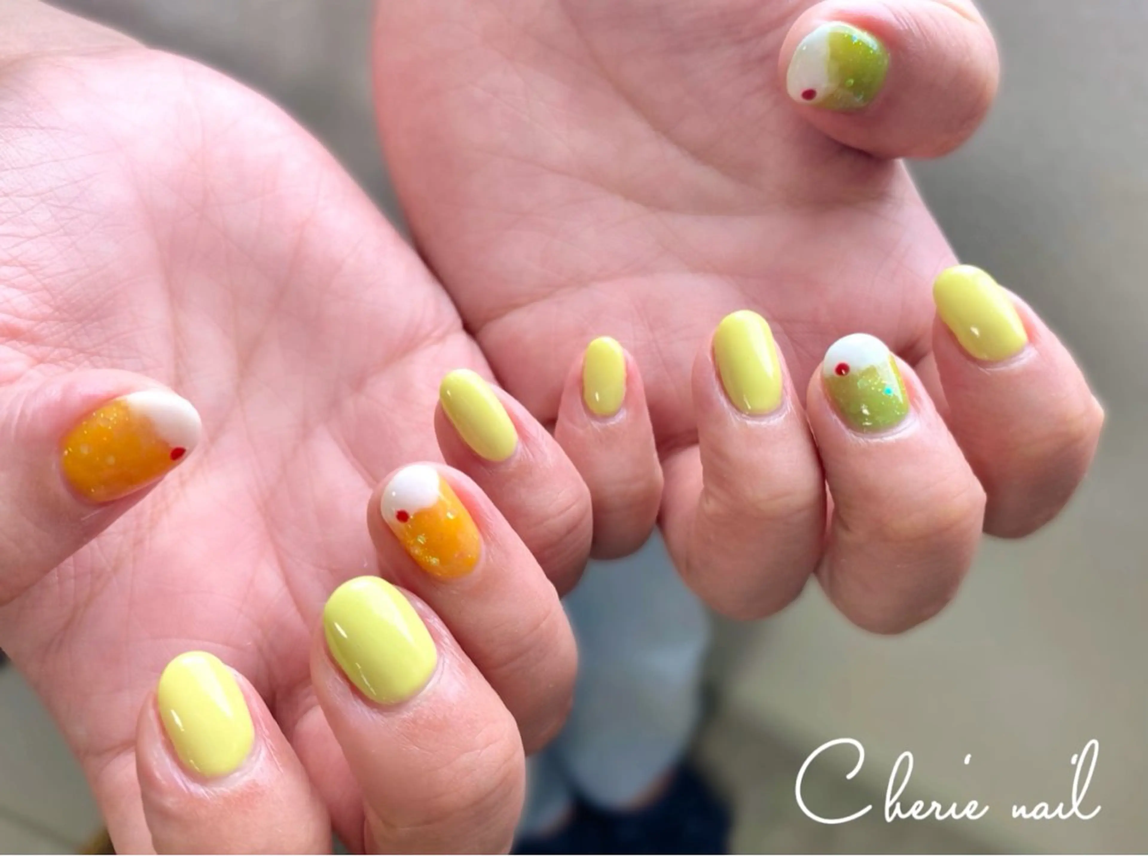 ネイル ジェルネイル パステルネイル 黄色 ハンドネイル Cherienail yunaのネイルデザイン