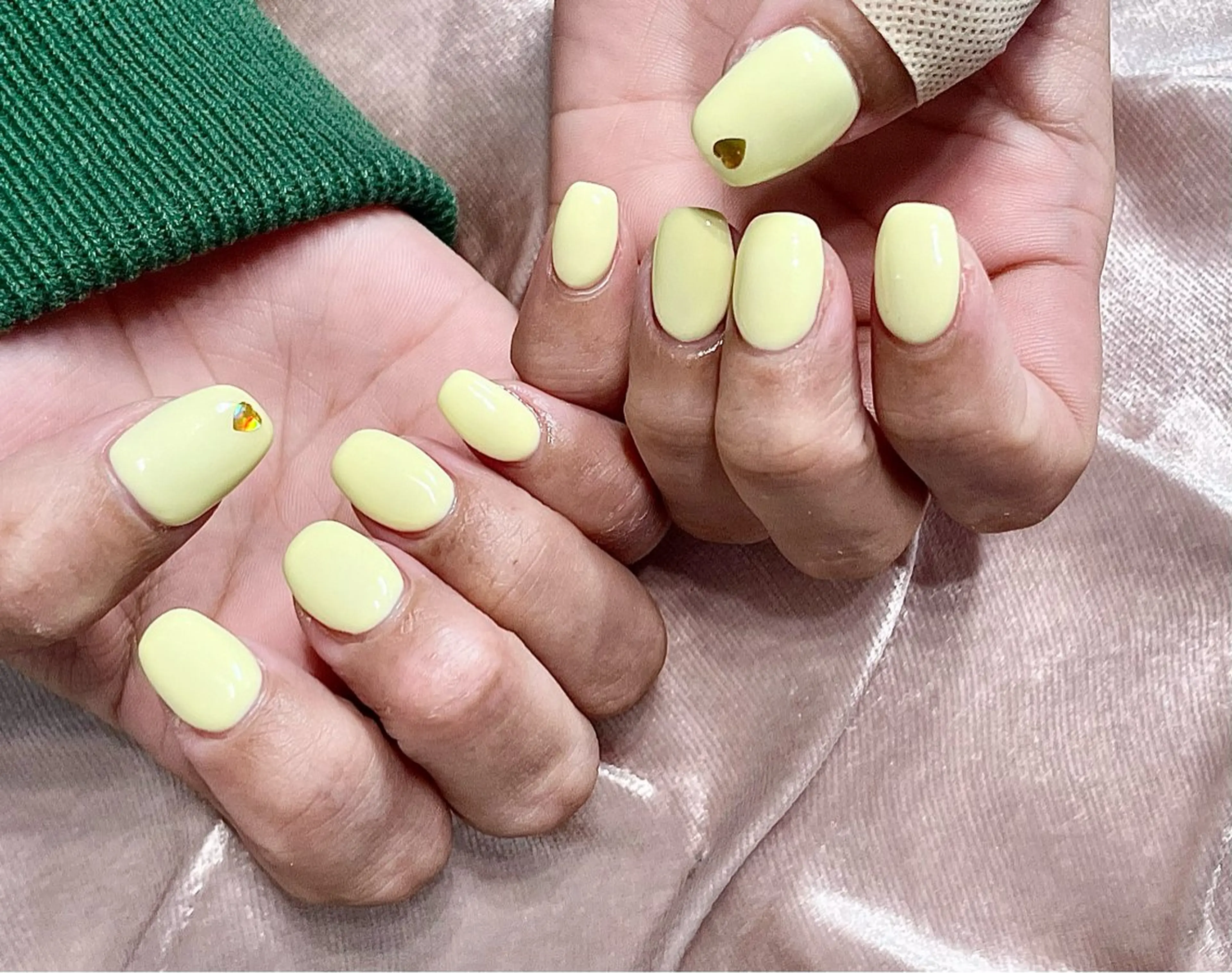 ミディアム ハンドネイル nail salon see.所属・nailist miyuのネイルデザイン