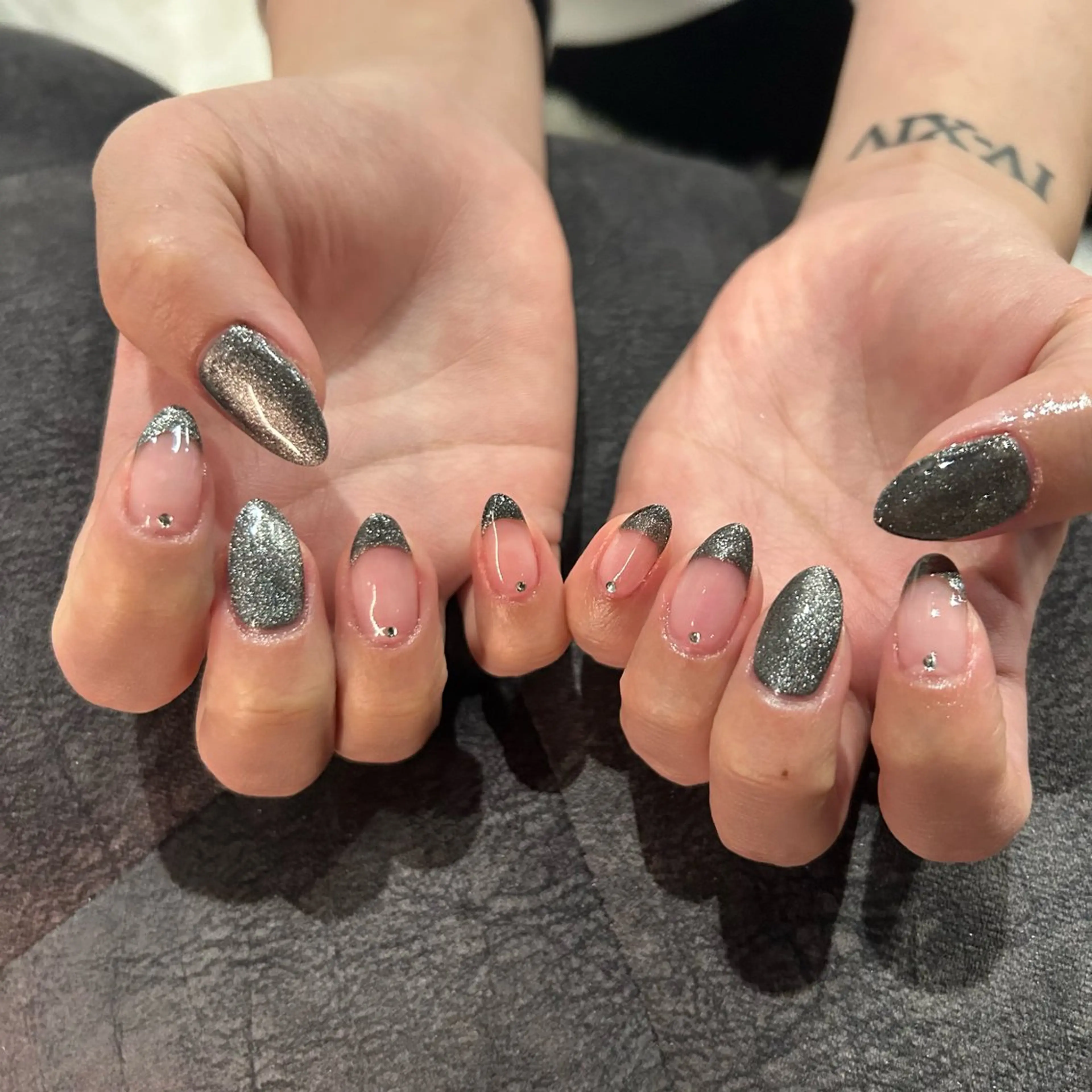 ネイル マグネットネイル ハンドネイル Dahlia Beauty ダリアビューティー所属・春日井Dahlia Beauty中川のネイルデザイン