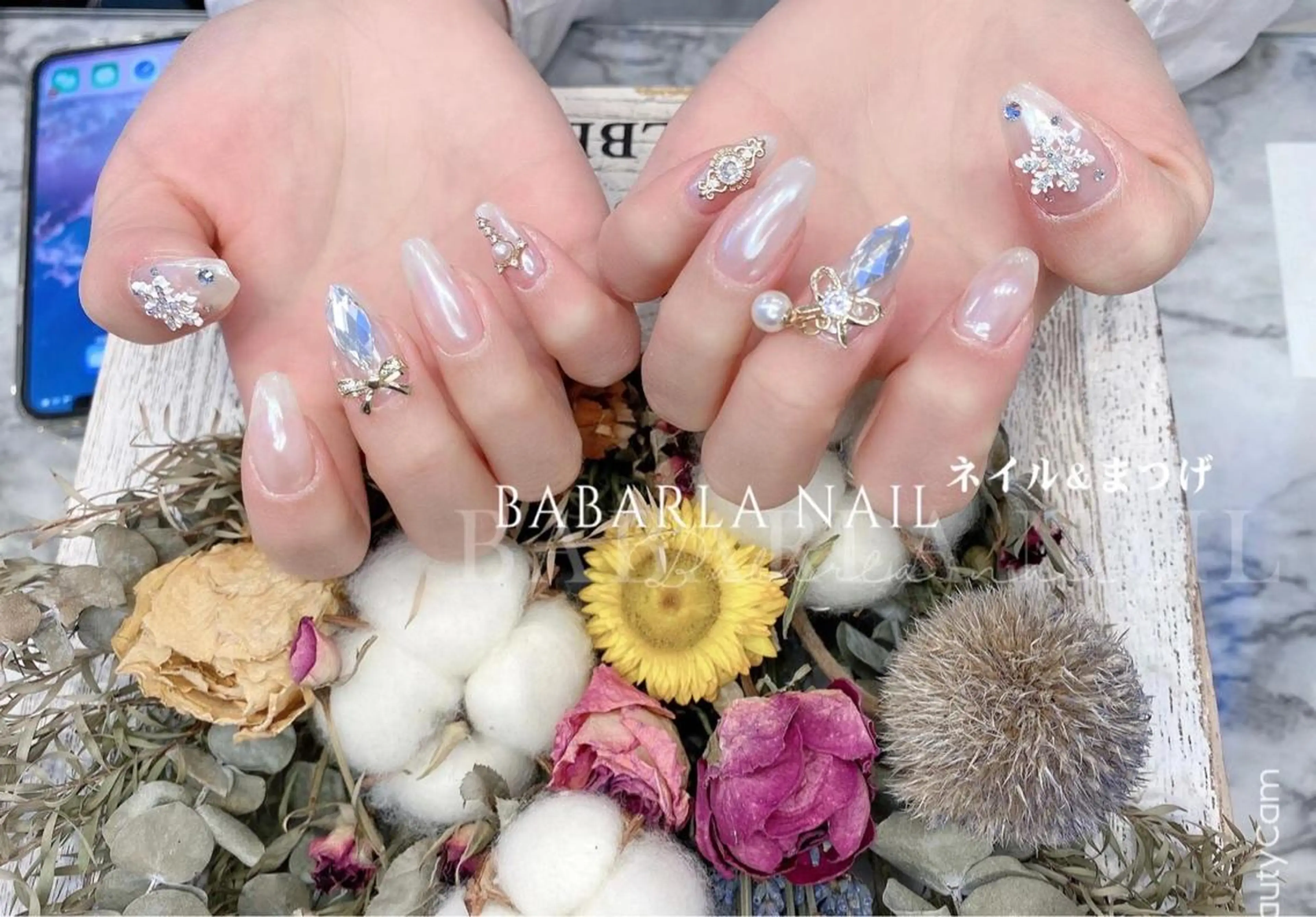 ネイル シルバー Babarla Nailのネイルデザイン