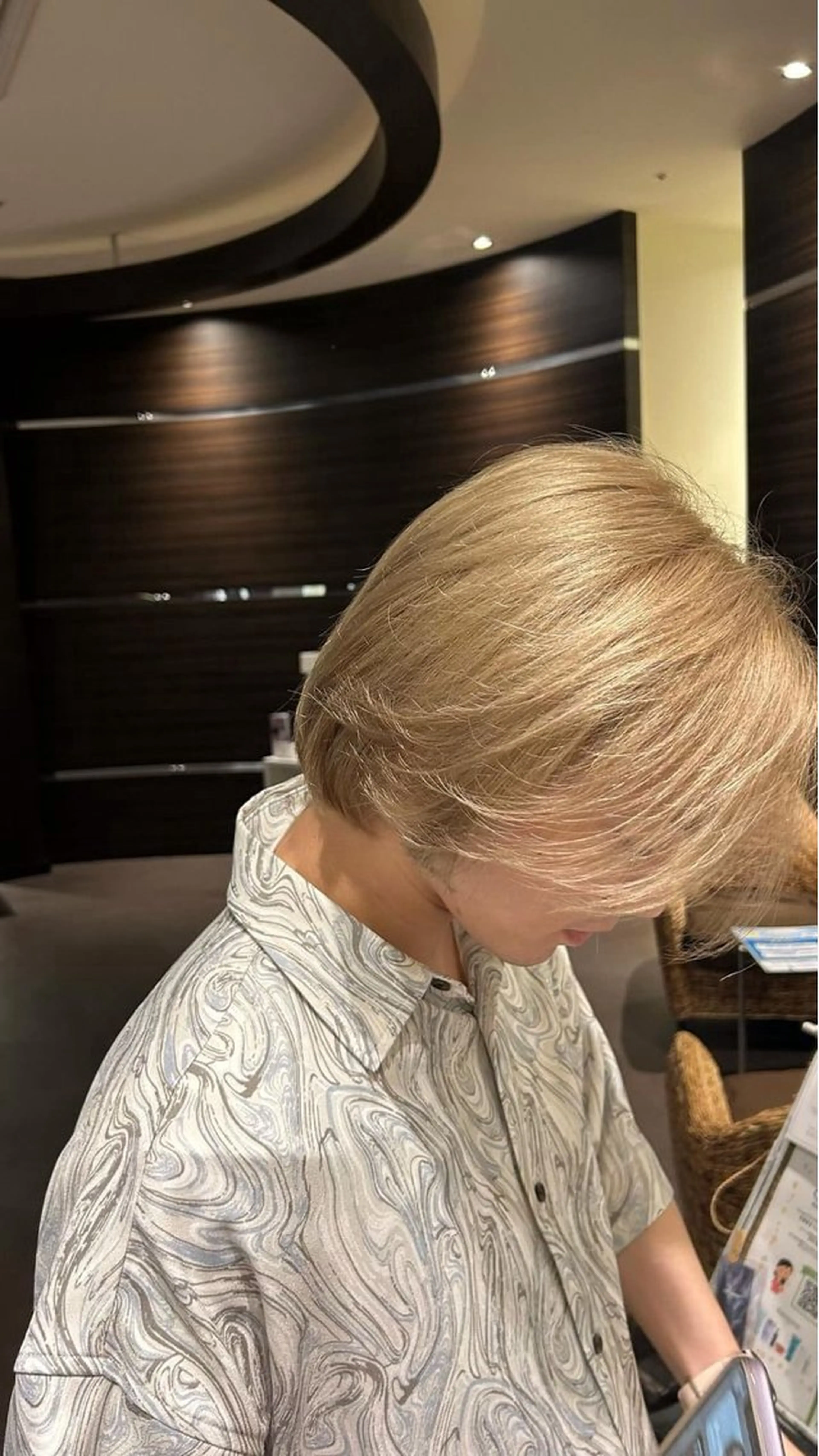 カラー メンズ NaVIユウジ ブリーチカラーのヘアスタイル