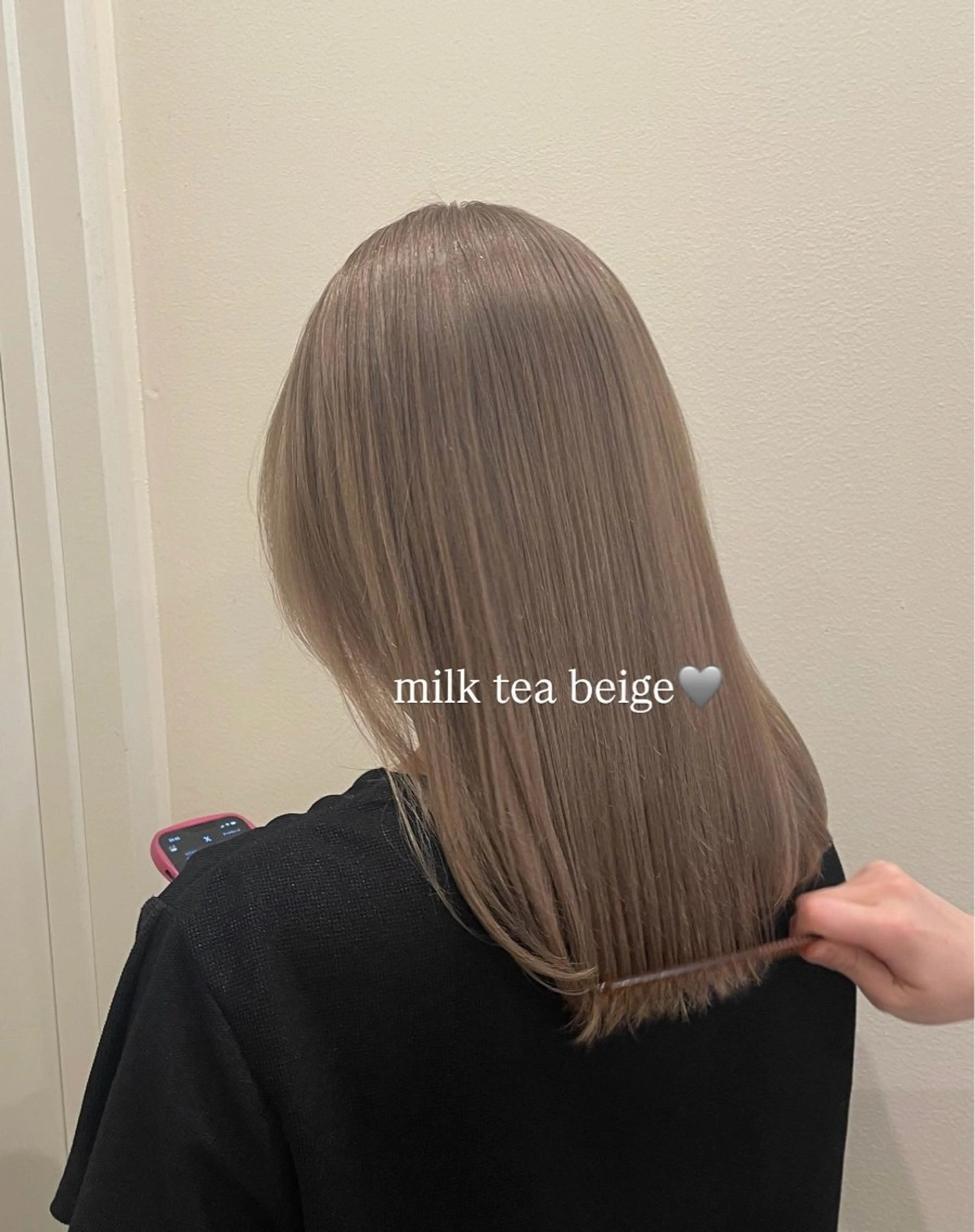 セミロング ブリーチカラー/ 細川はるかのヘアスタイル