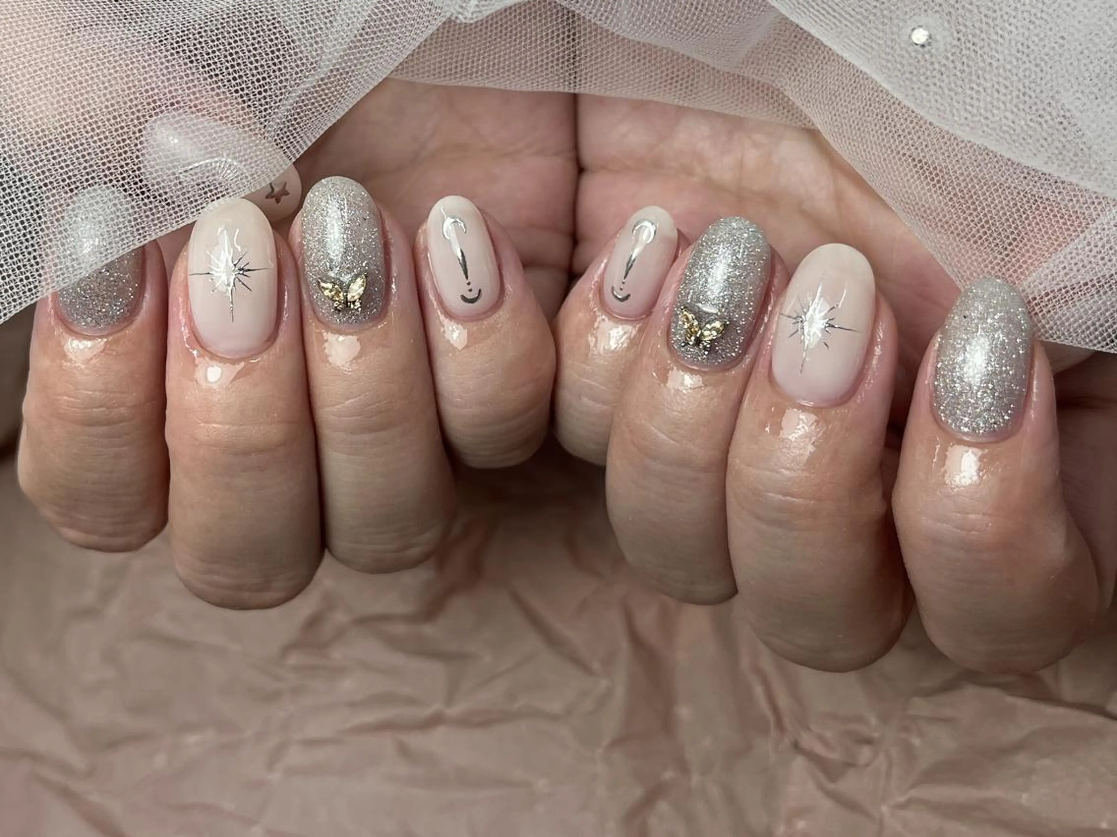 ネイル アートネイル ラメ(グリッター) シルバー ハンドネイル ToliyDeliy Nail Salonのネイルデザイン