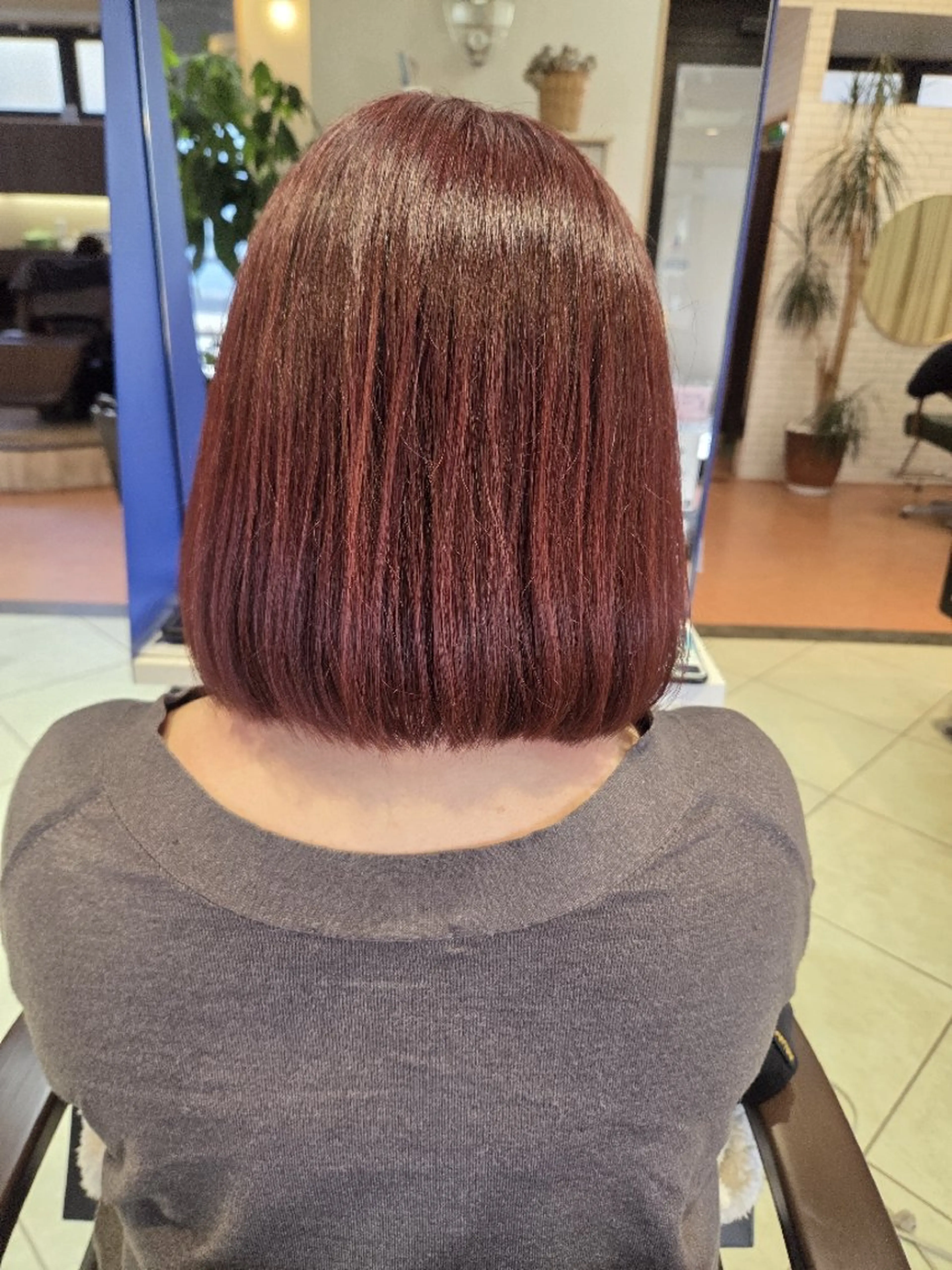 ミディアム カット ヘアカラー トリートメント 武鹿野 光江のヘアスタイル