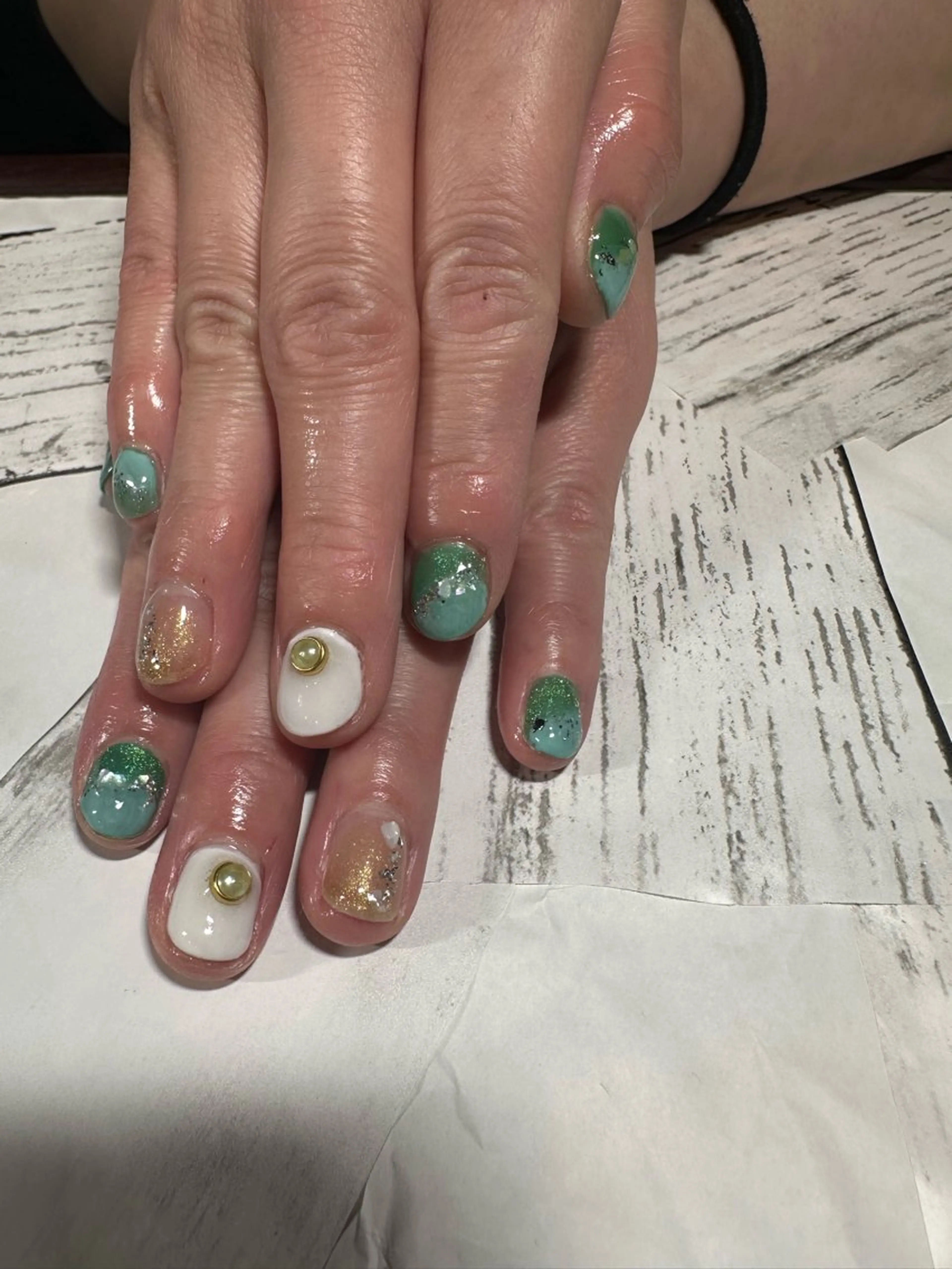 ネイル e.nail所属・🍎吉田 恵里🍎のネイルデザイン