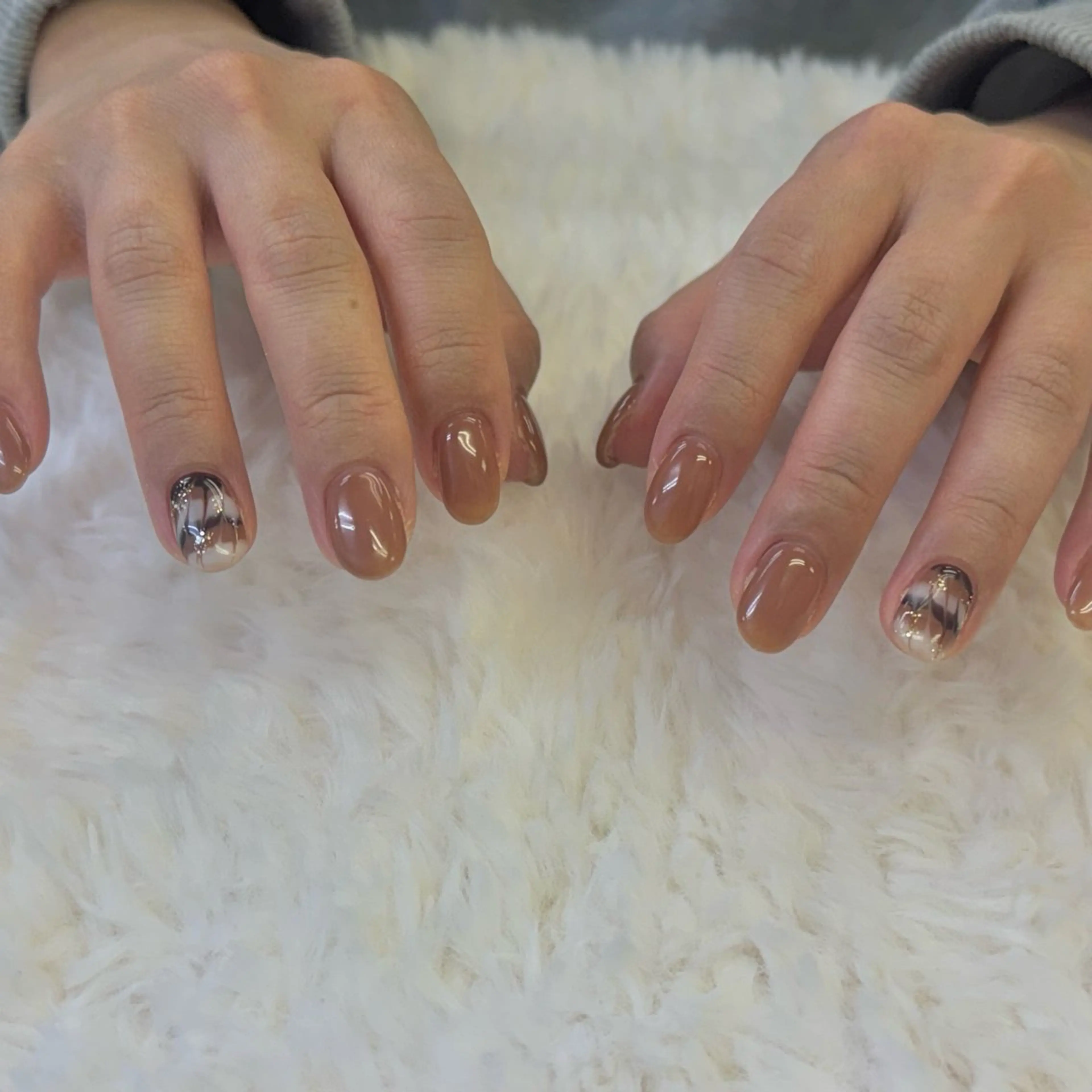 【オフあり/なし】2本アートネイルの写真