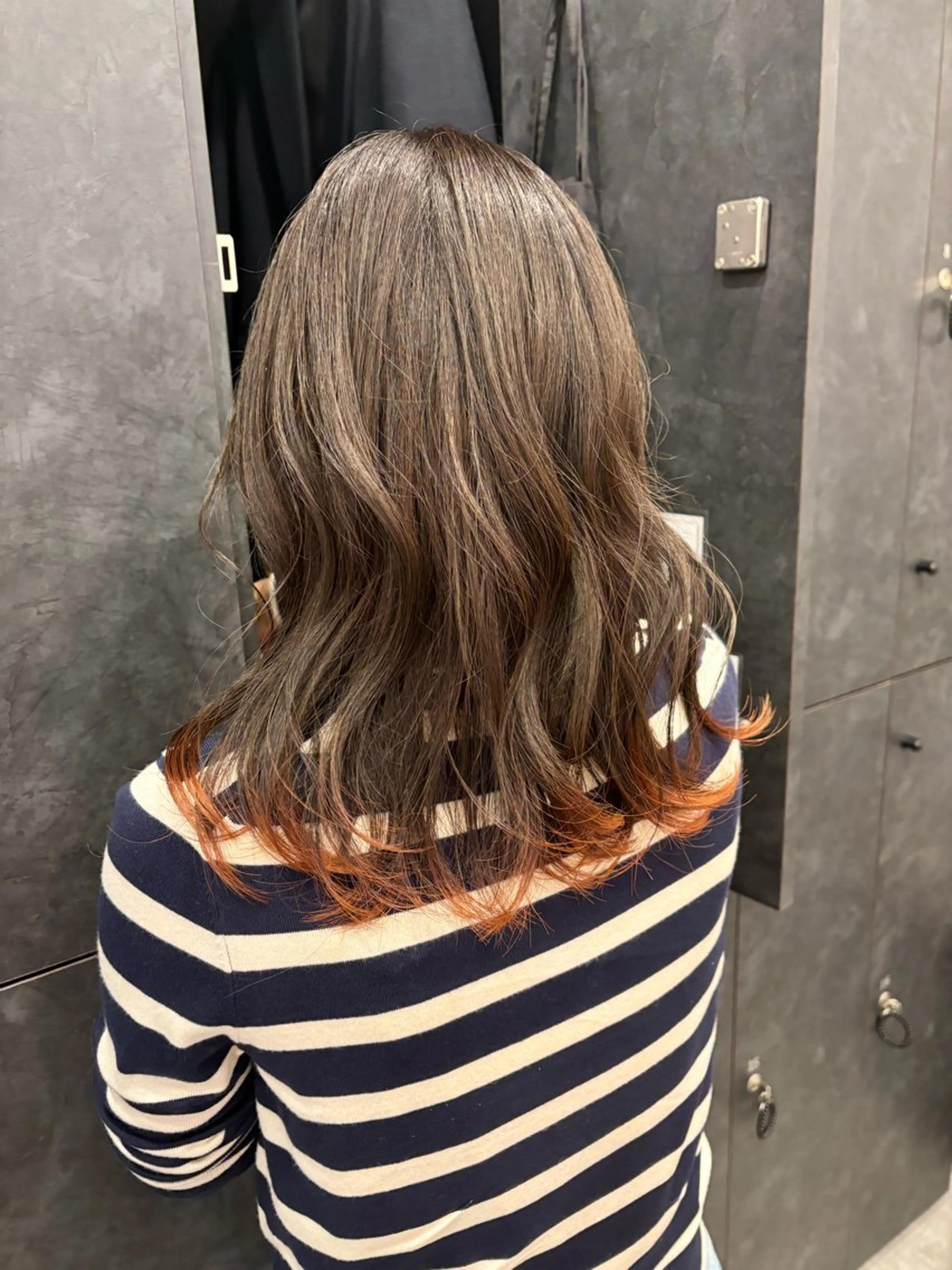 ミディアム カラー ヘアカラー トリートメント Ｖｉｏｔ  銀座 樋口 桃佳のヘアスタイル